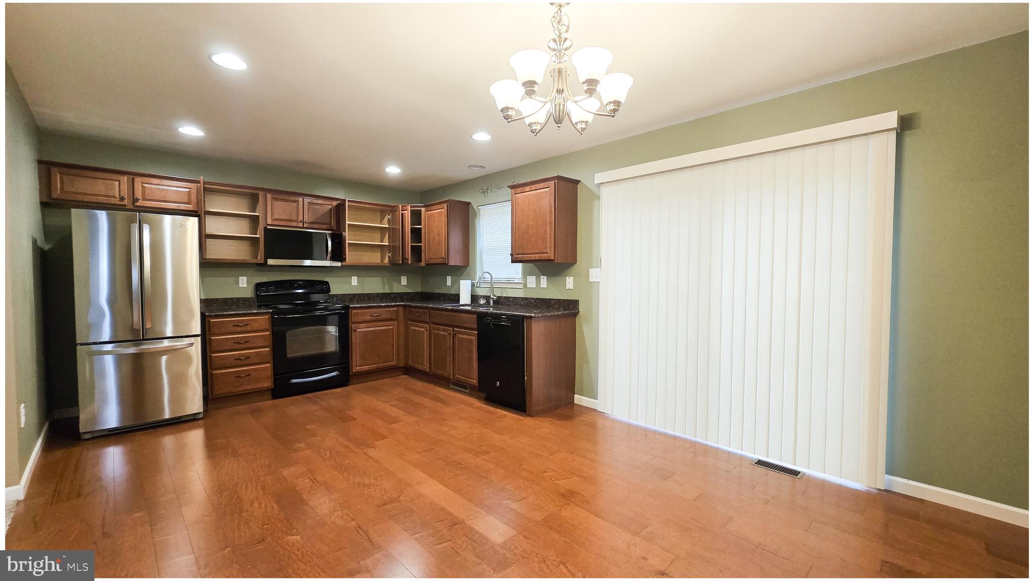 SILVER CREEK - Residential Lease