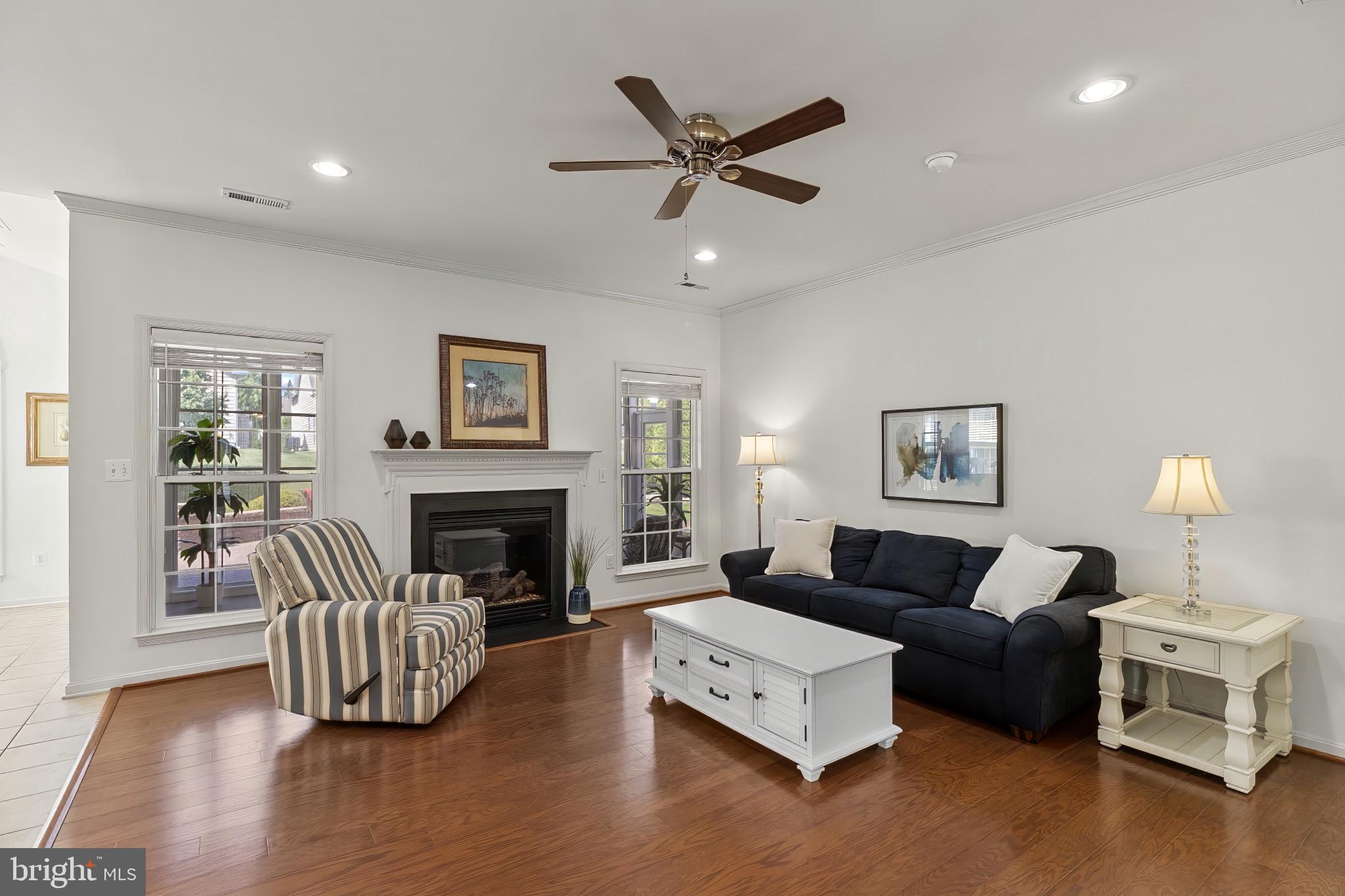 SYMPHONY VILLAGE AT CENTREVILLE - Residential