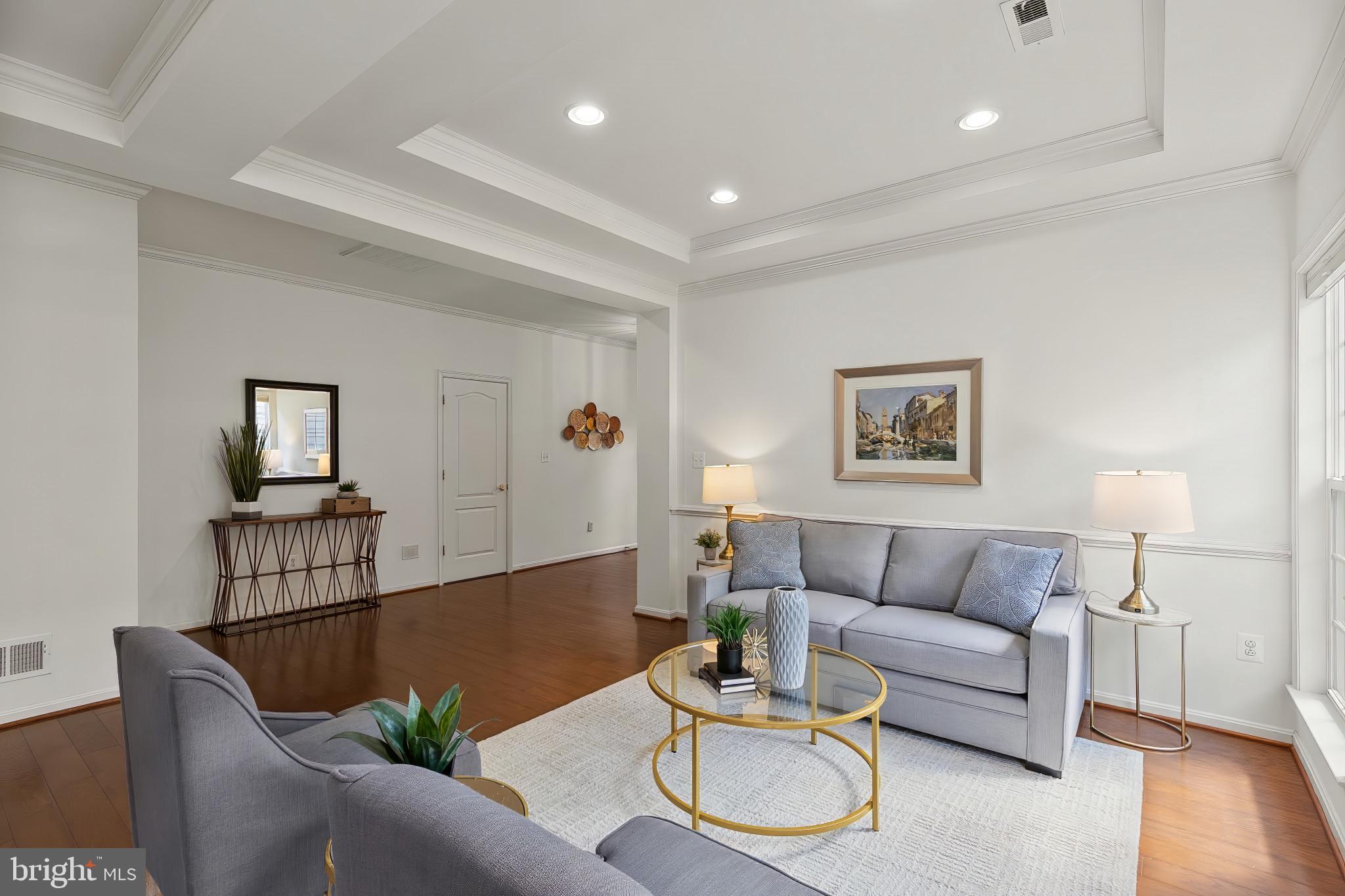 SYMPHONY VILLAGE AT CENTREVILLE - Residential