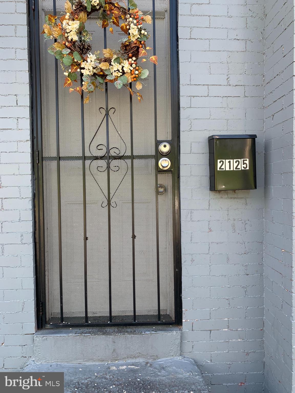 BROADWAY EAST - Residential