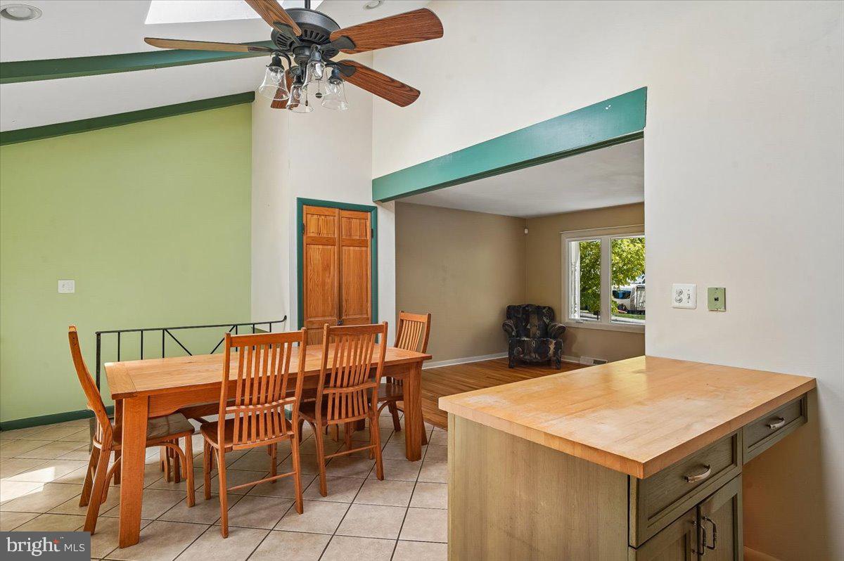 1248 HILLTOP DRIVE
