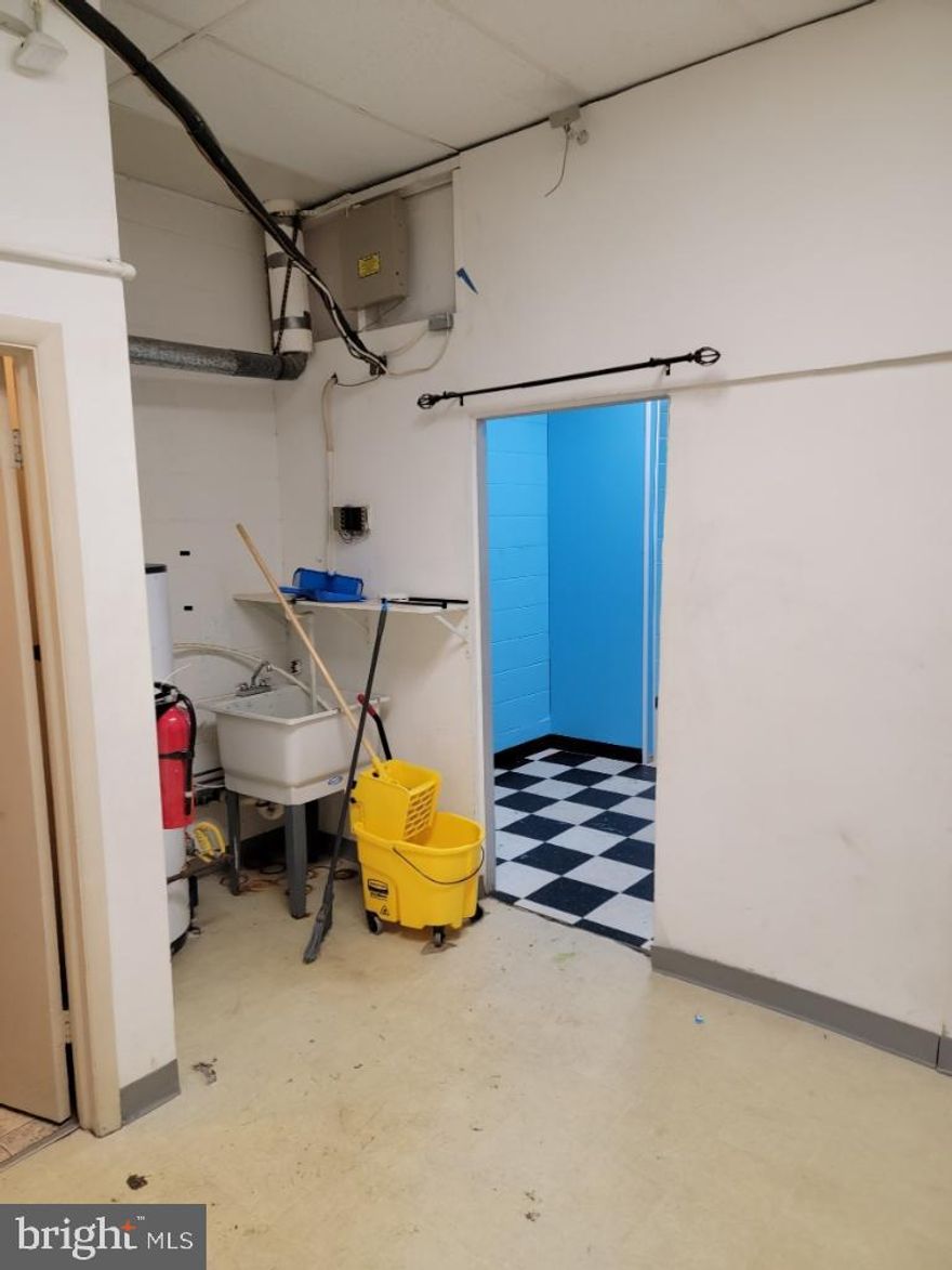 LOCATION! LOCATION!Commercial lease inside busy shopping center on Belair Rd.  Vacant space with spacious rooms, storage area, and unisex bathroom.  Minimum 2 year lease.