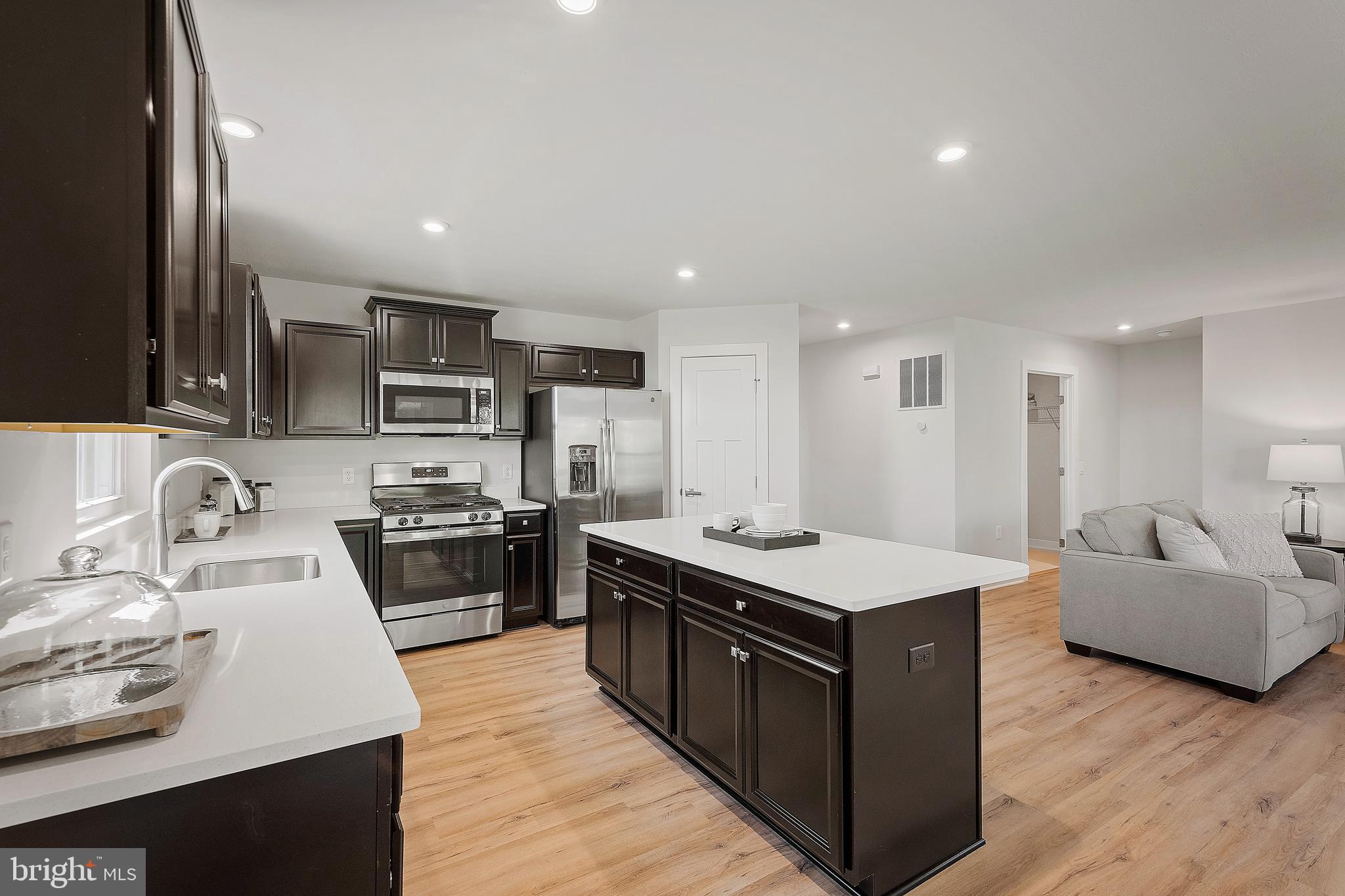 SOUTH BROOK - Residential