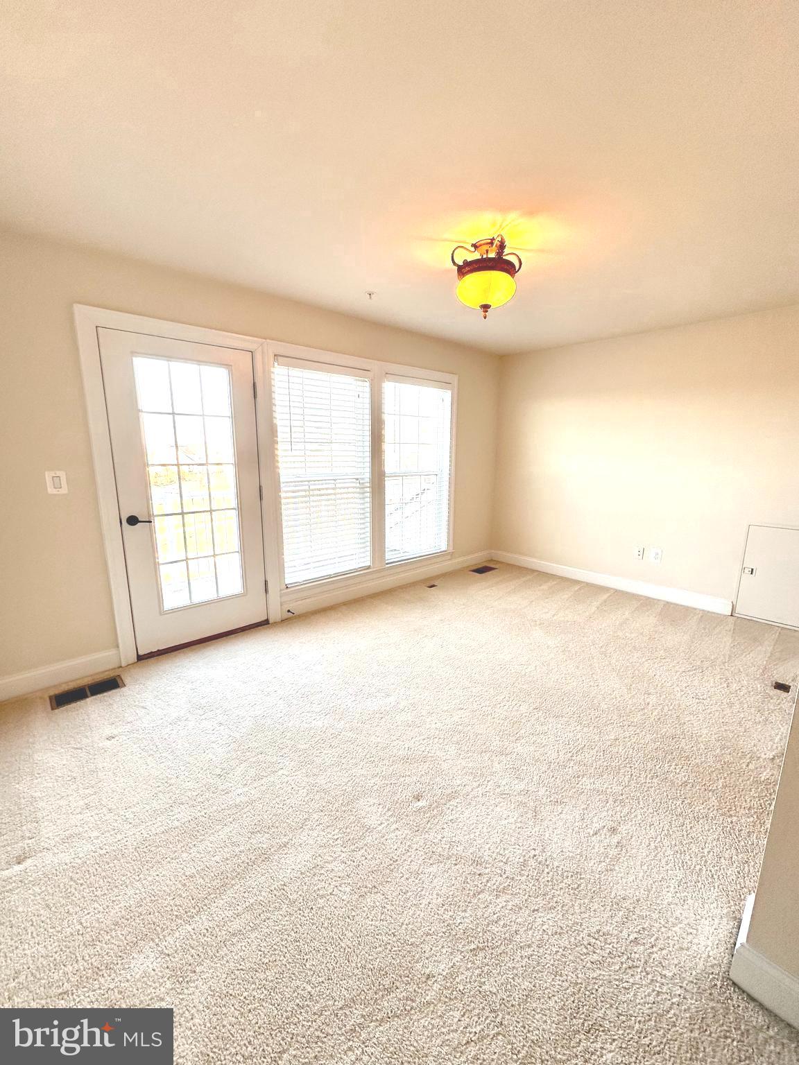 PRESERVE AT GOOSE CREEK - Residential Lease