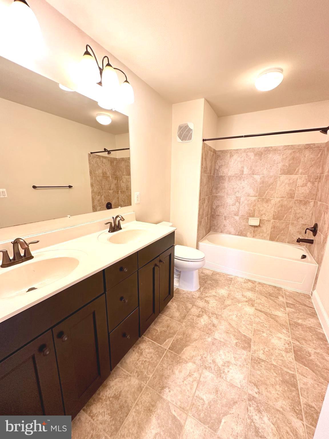 PRESERVE AT GOOSE CREEK - Residential Lease