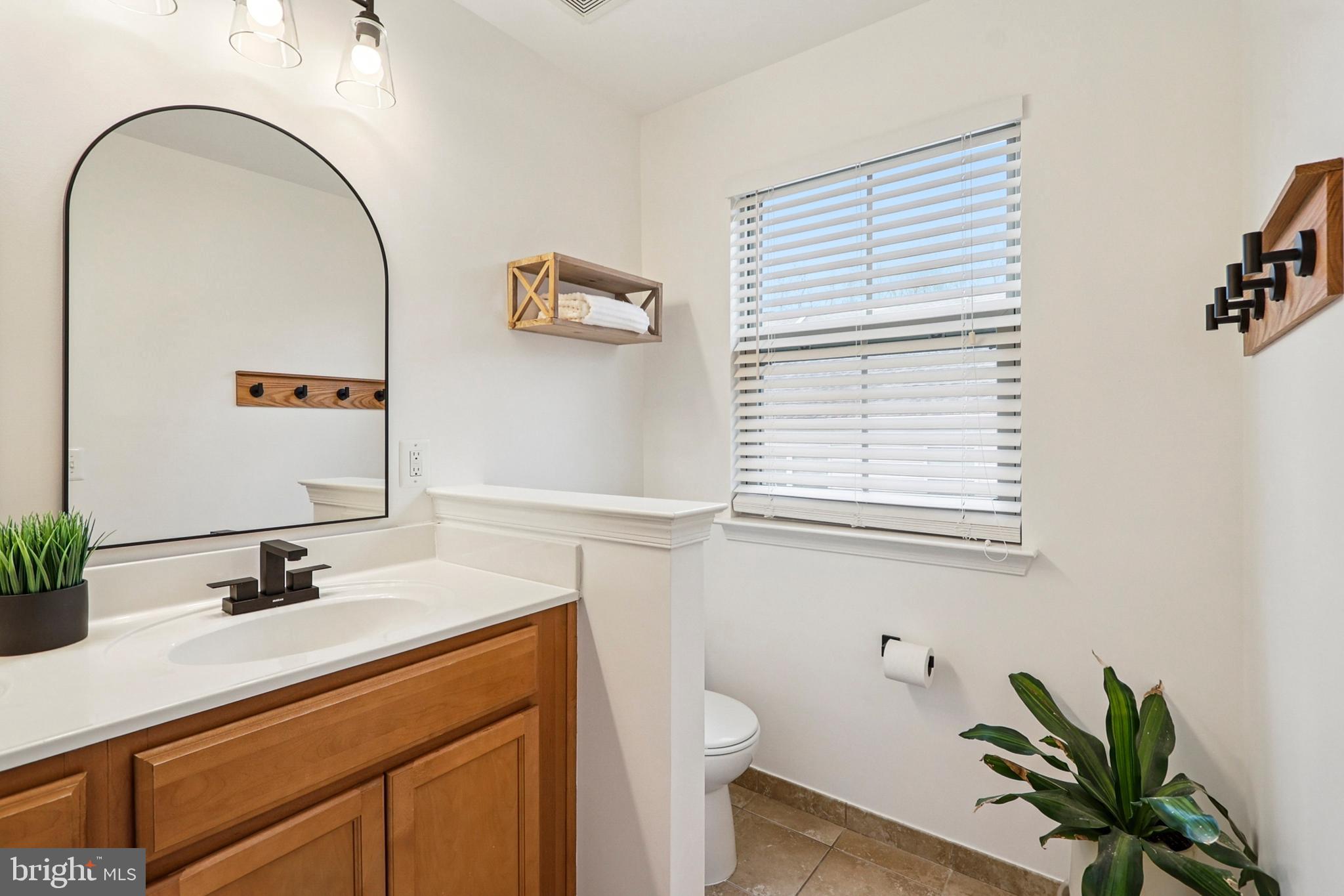 TRIANGLE HIGHLANDS CONDO - Residential