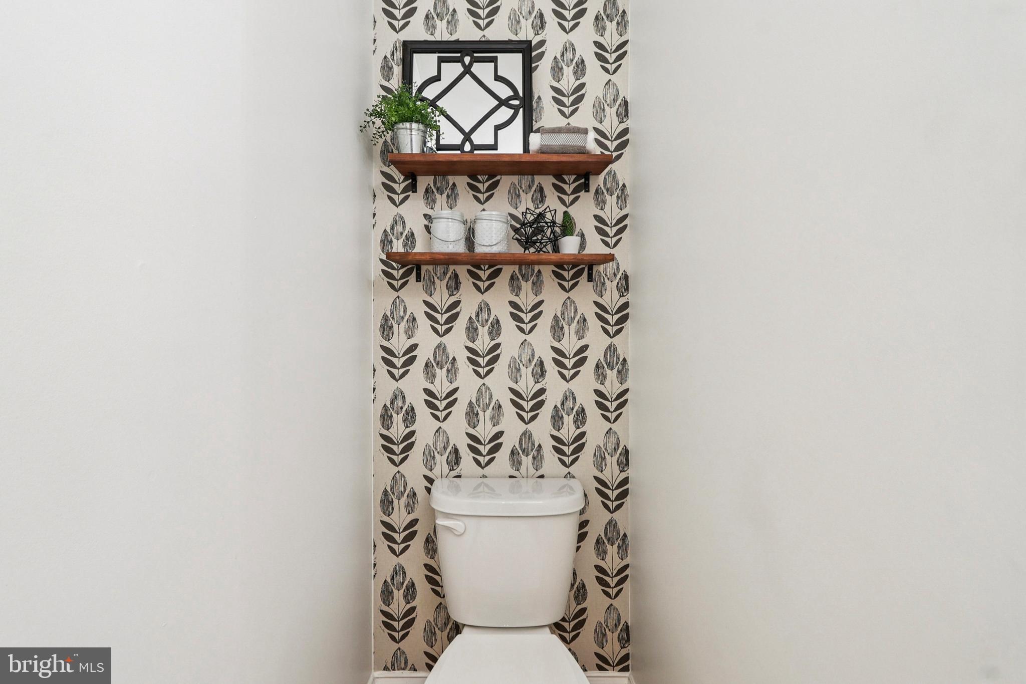 TRIANGLE HIGHLANDS CONDO - Residential