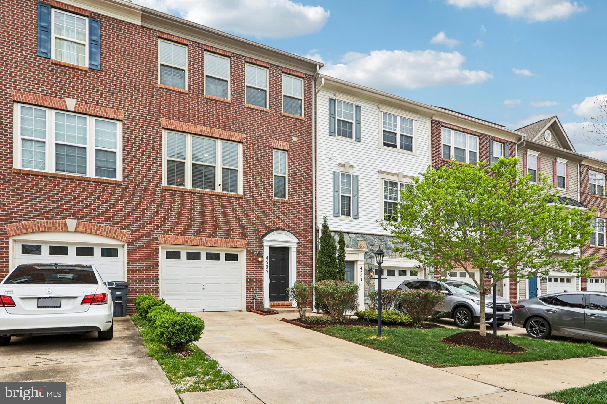 TRIANGLE HIGHLANDS CONDO - Residential