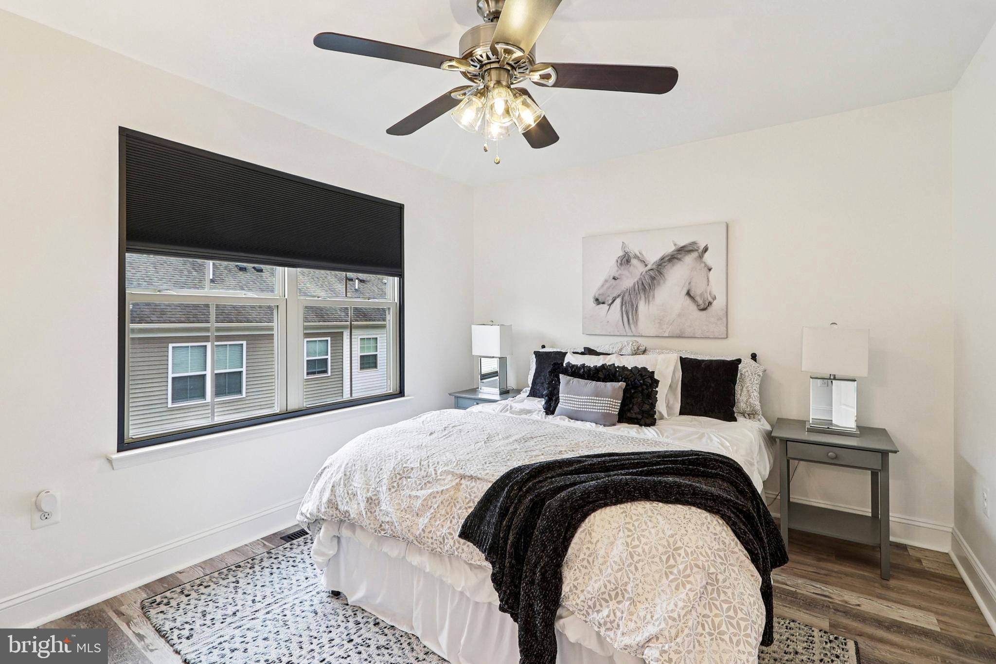 TRIANGLE HIGHLANDS CONDO - Residential