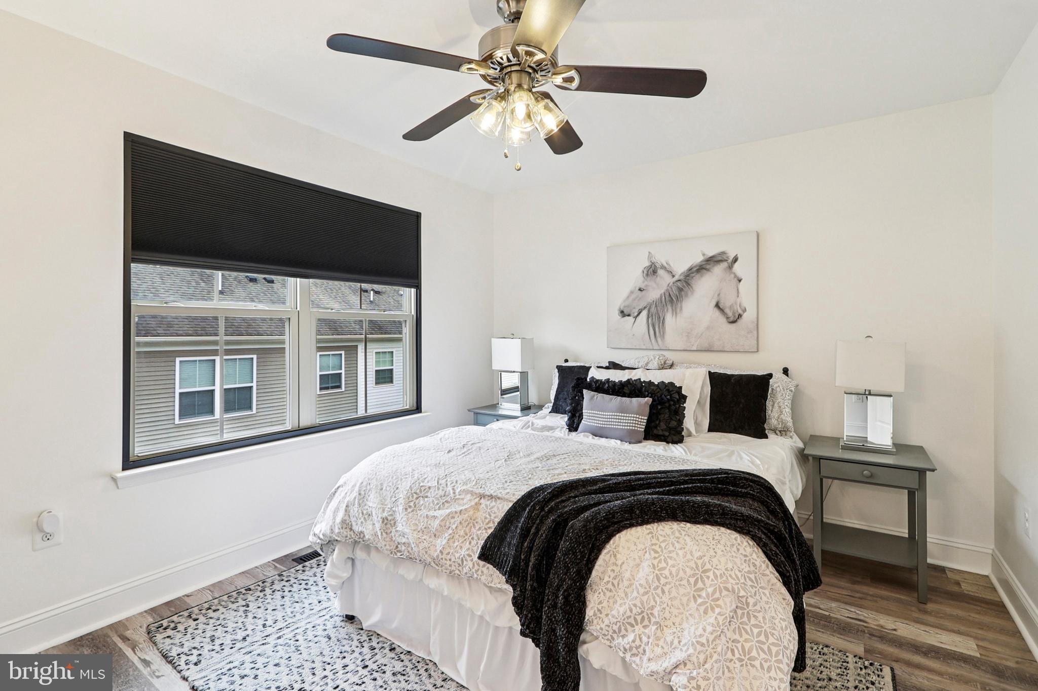 TRIANGLE HIGHLANDS CONDO - Residential