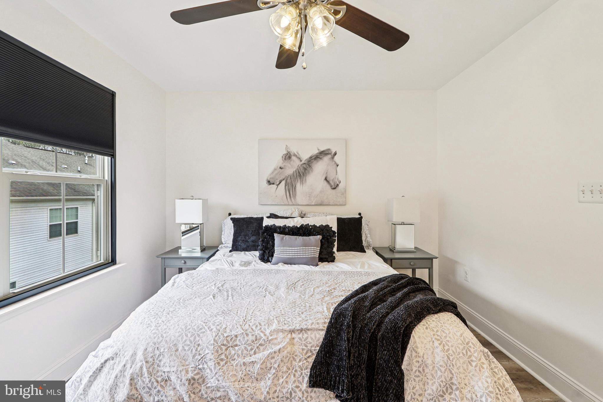 TRIANGLE HIGHLANDS CONDO - Residential