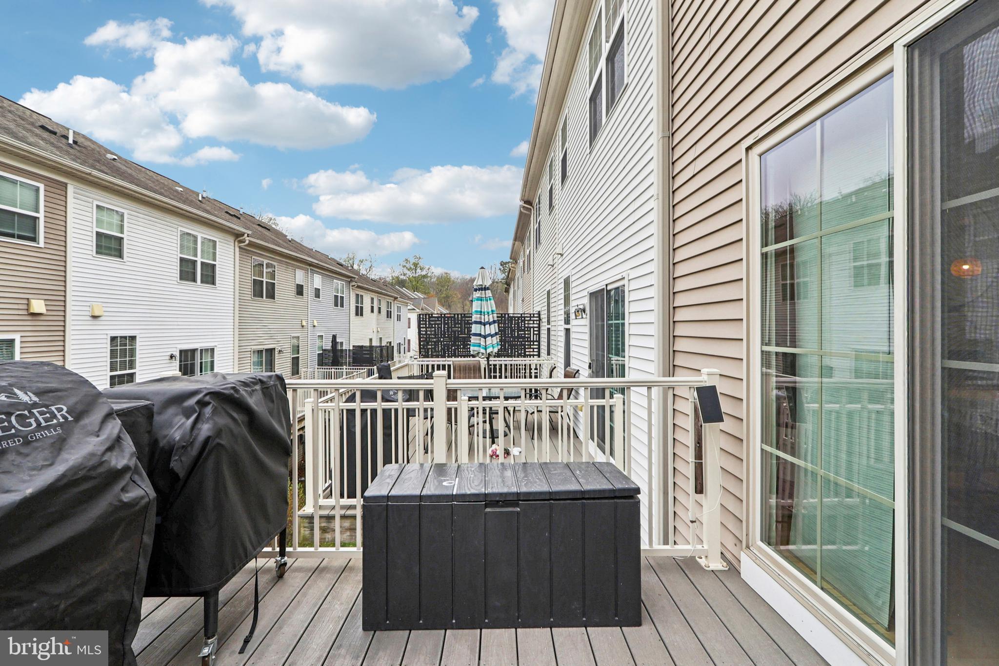 TRIANGLE HIGHLANDS CONDO - Residential