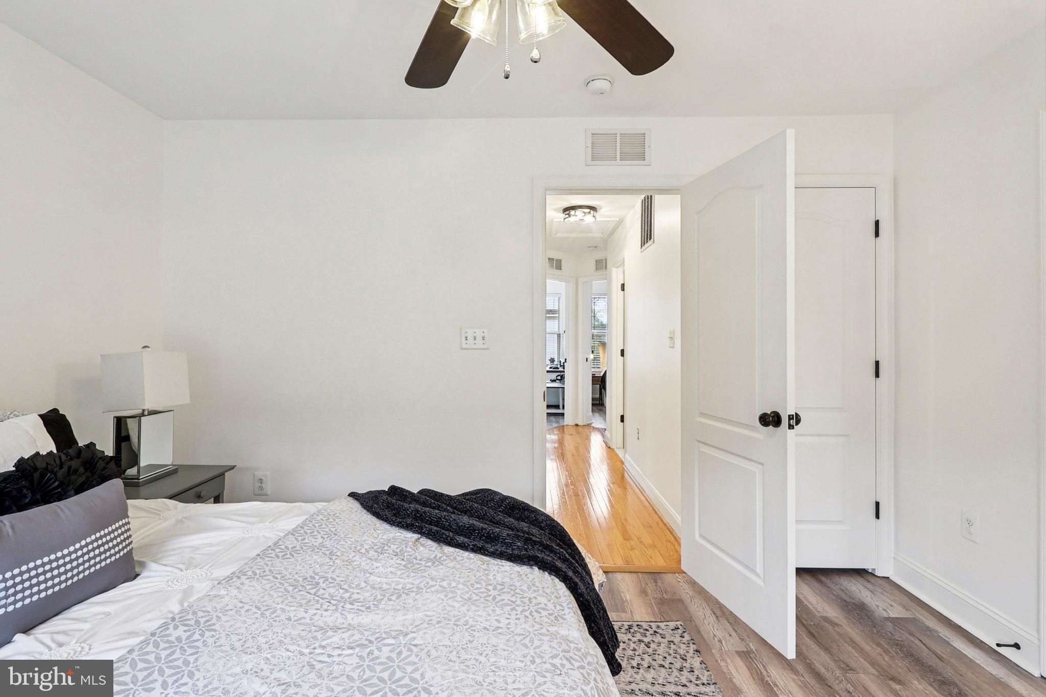 TRIANGLE HIGHLANDS CONDO - Residential