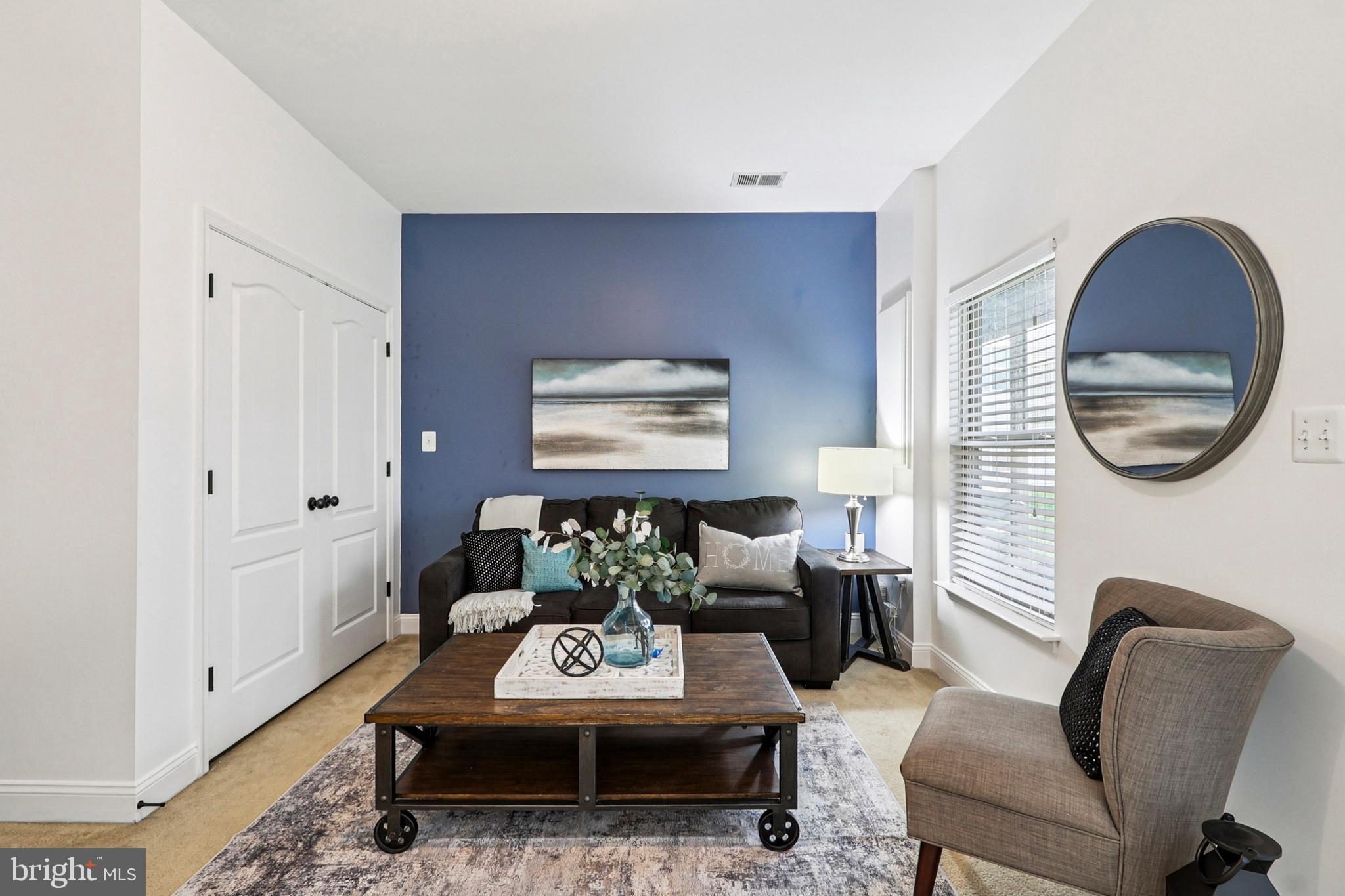 TRIANGLE HIGHLANDS CONDO - Residential