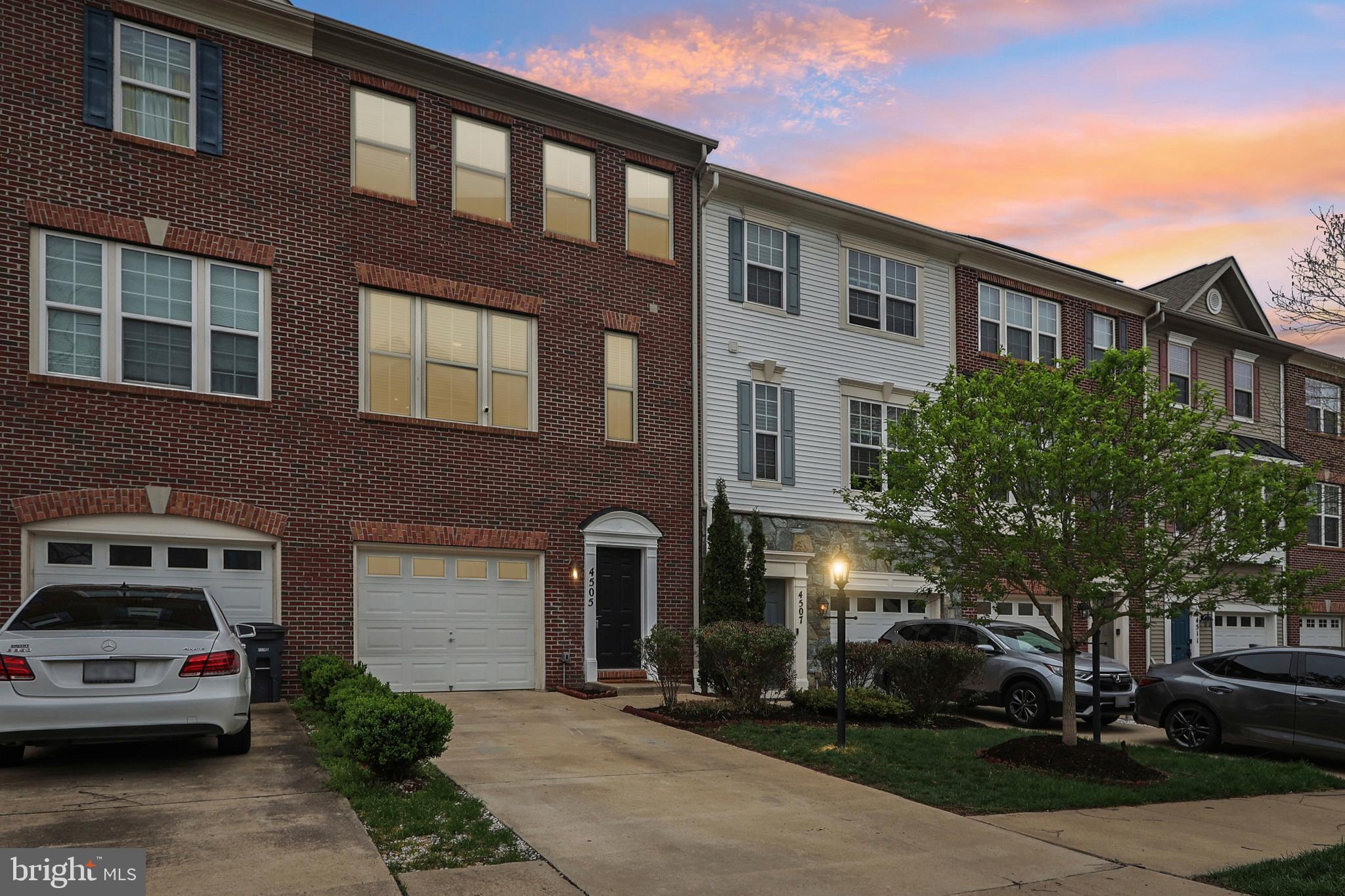 TRIANGLE HIGHLANDS CONDO - Residential