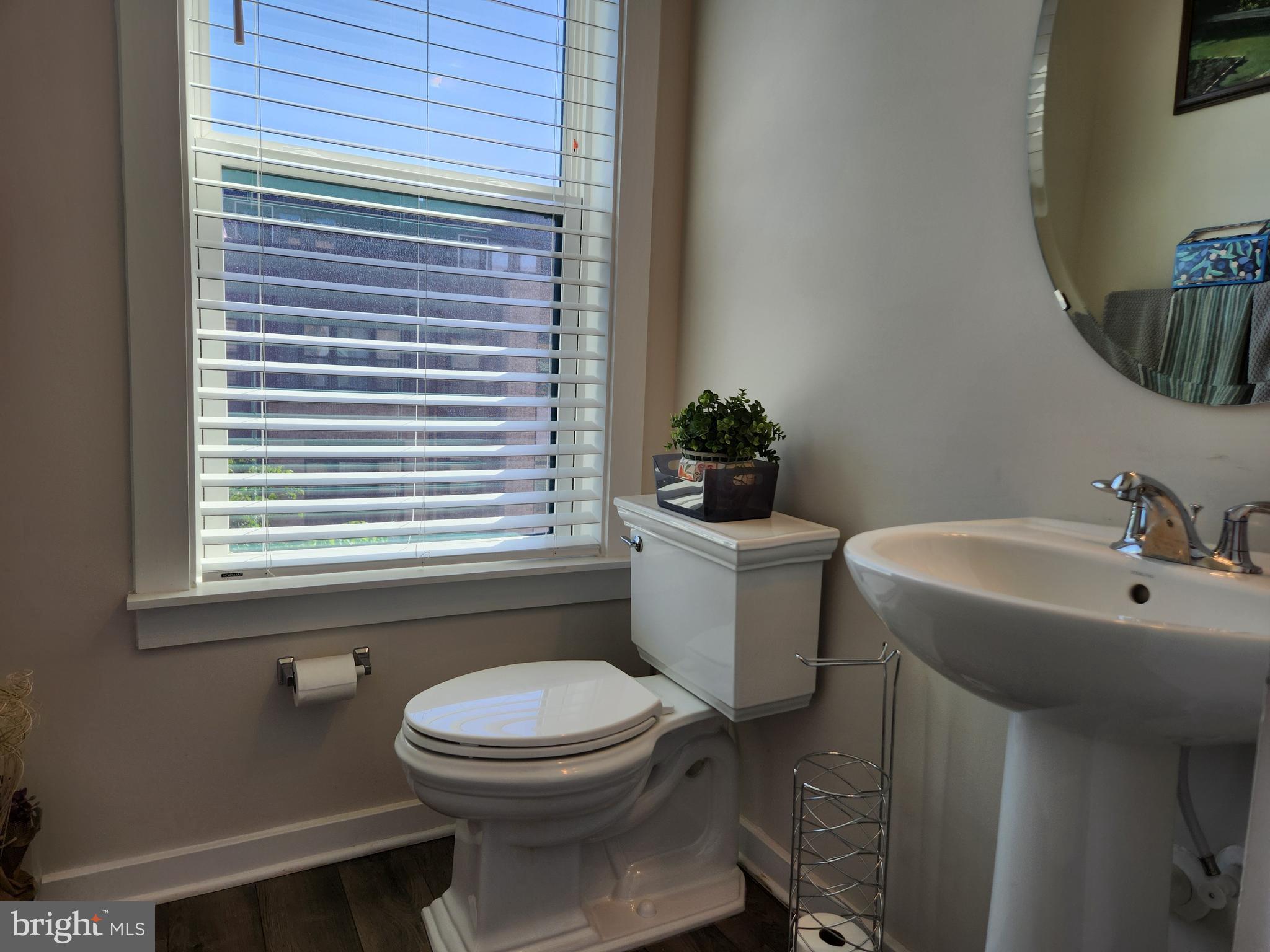 WESTSIDE AT SHADY GROVE METRO - Residential