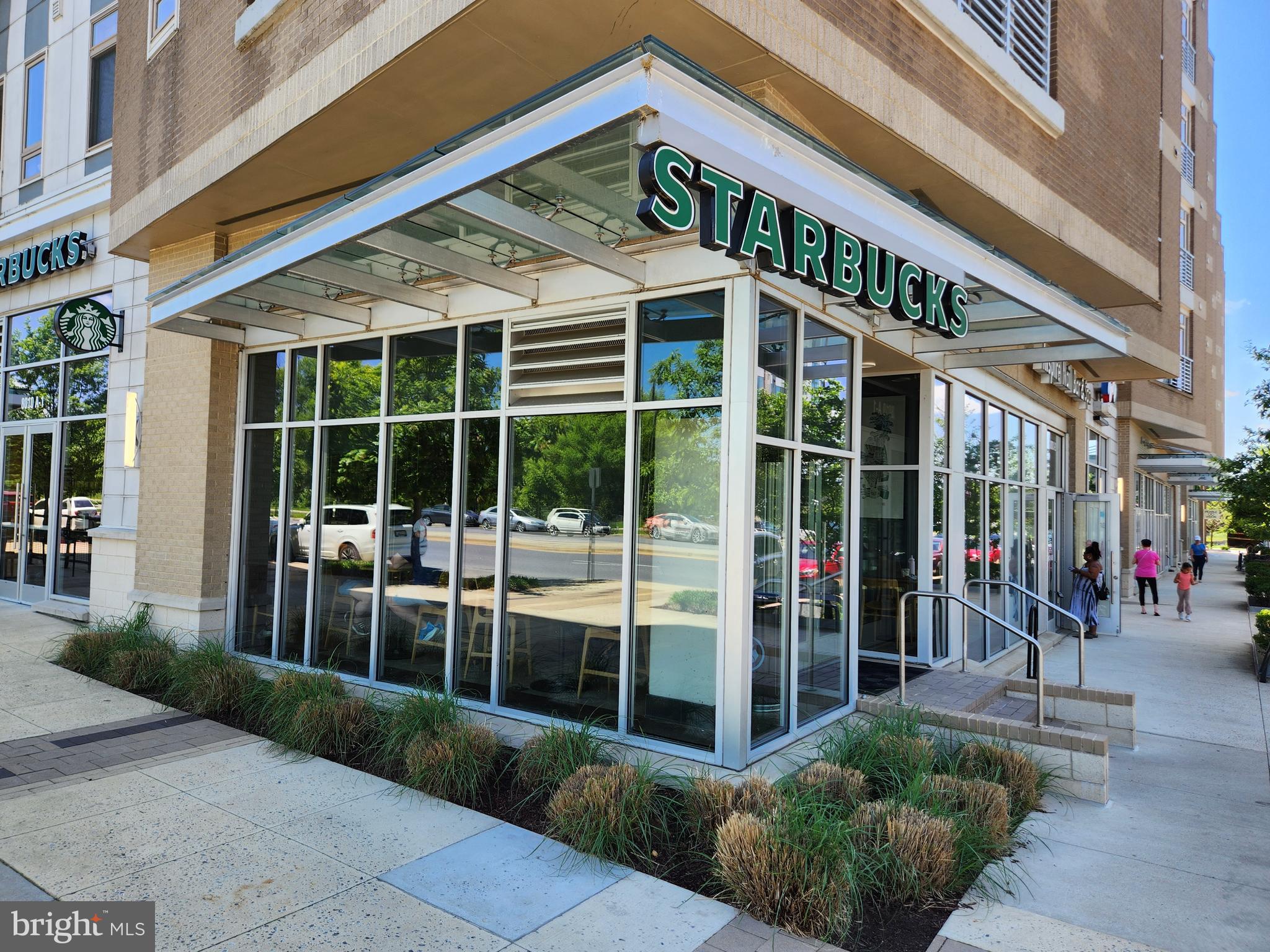 WESTSIDE AT SHADY GROVE METRO - Residential