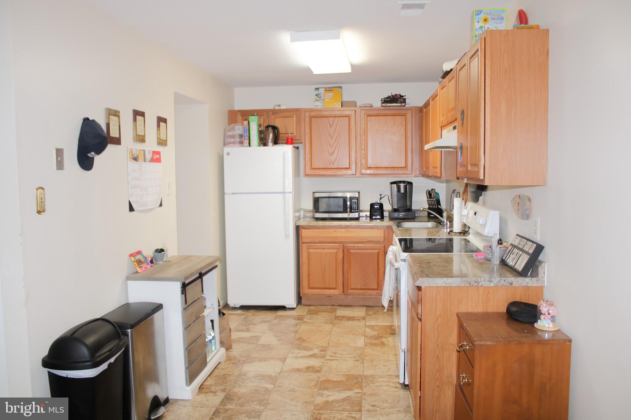 BURKE CENTRE - Residential Lease