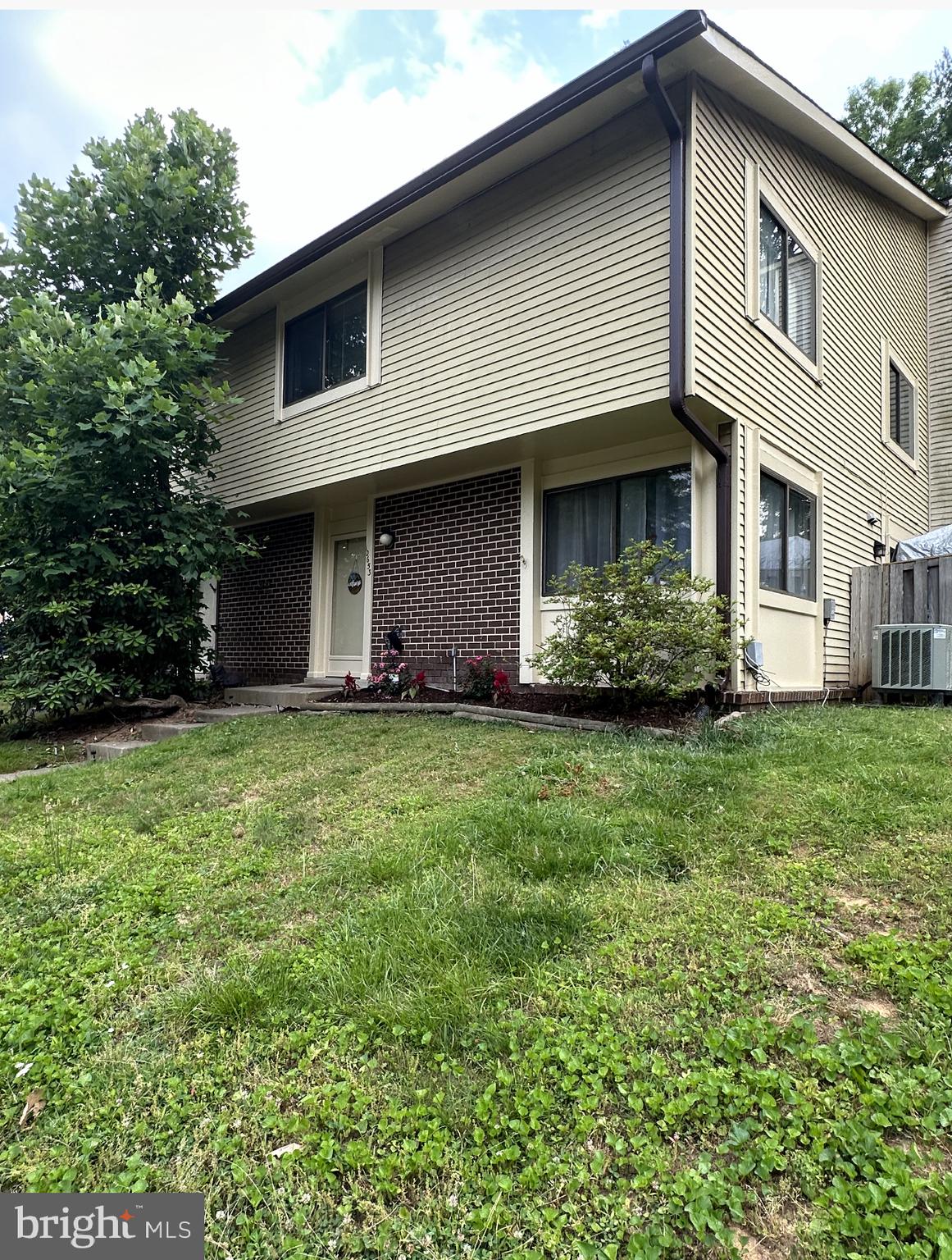 BURKE CENTRE - Residential Lease