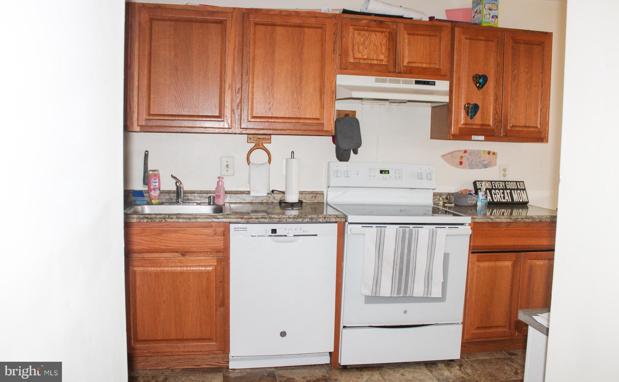 BURKE CENTRE - Residential Lease