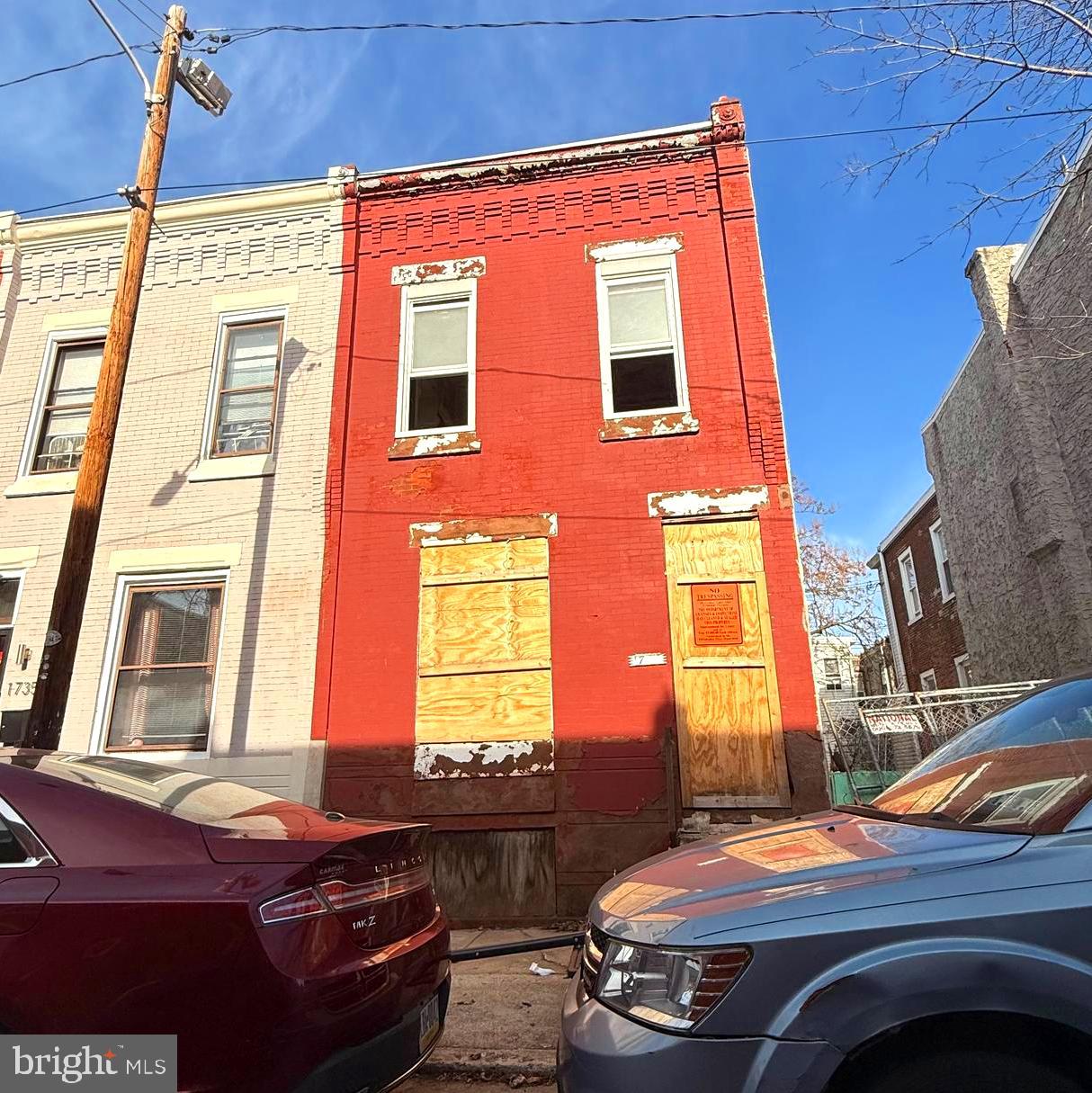 1733 EDGLEY STREET