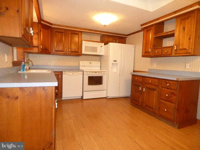 FOREST HILLS - Residential