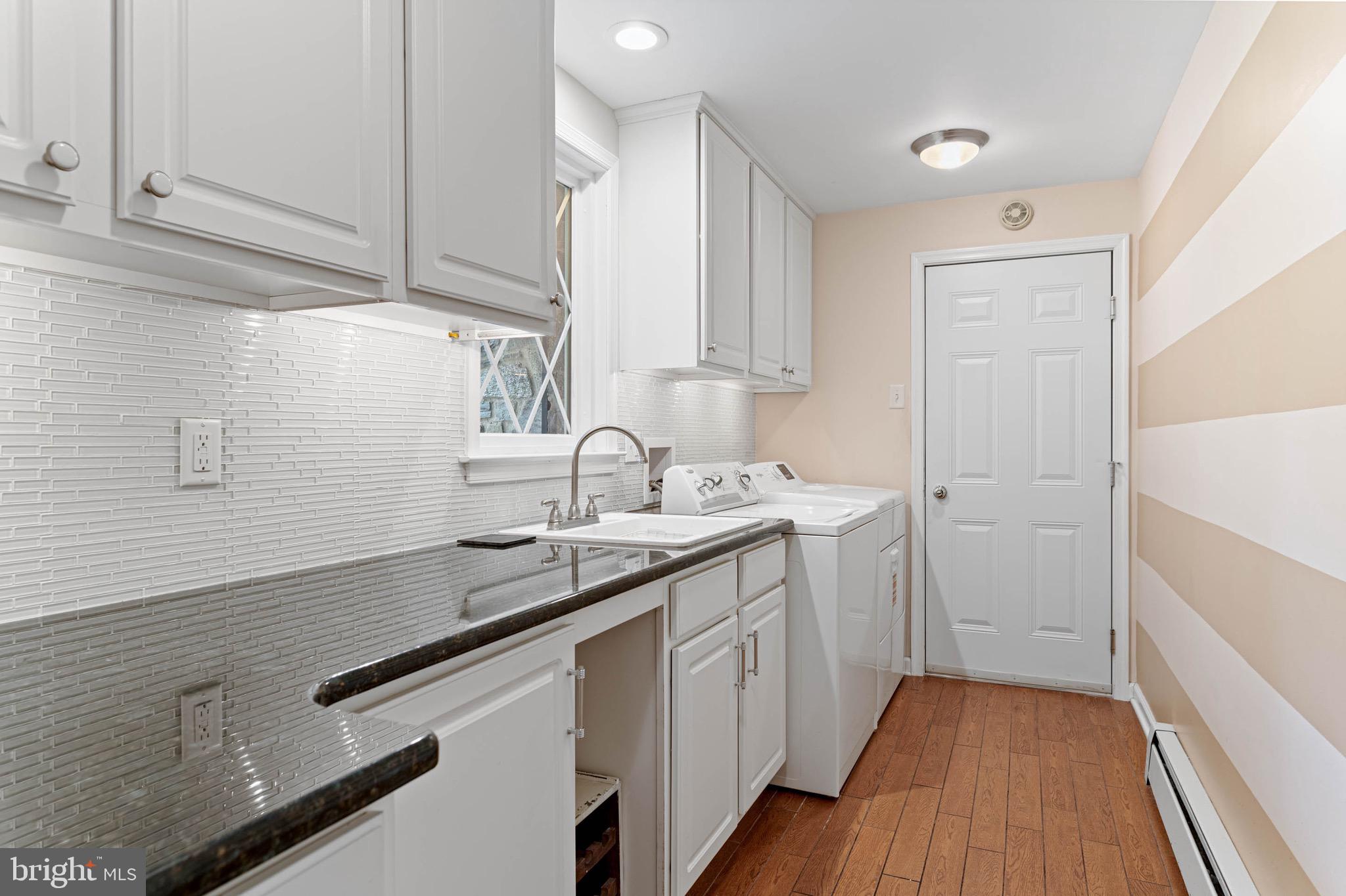 DEVON DOWNS - Residential