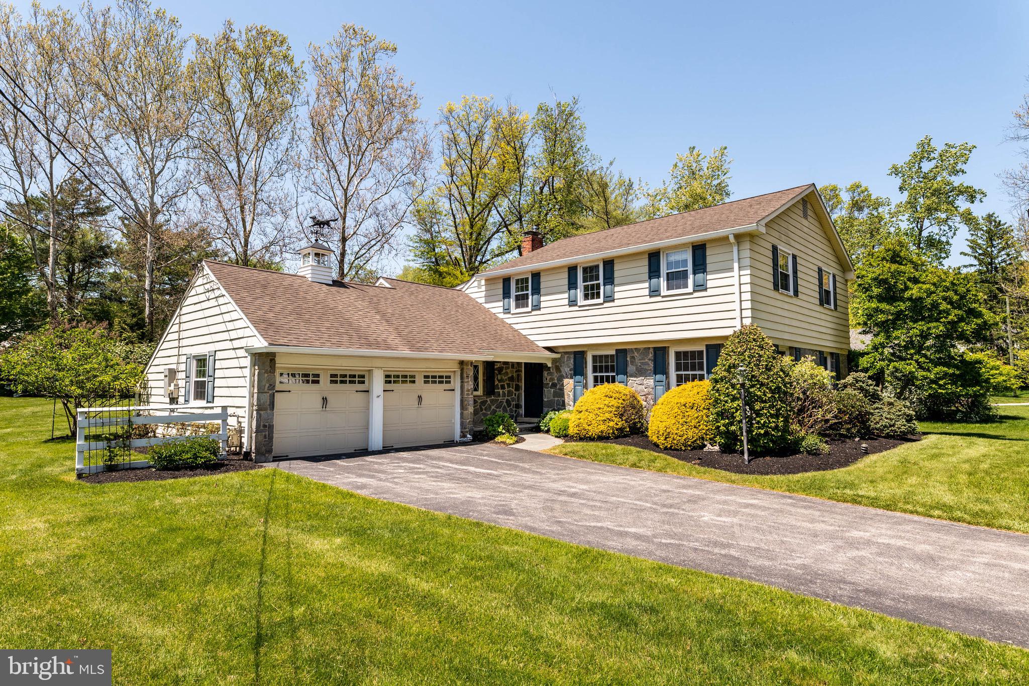 DEVON DOWNS - Residential