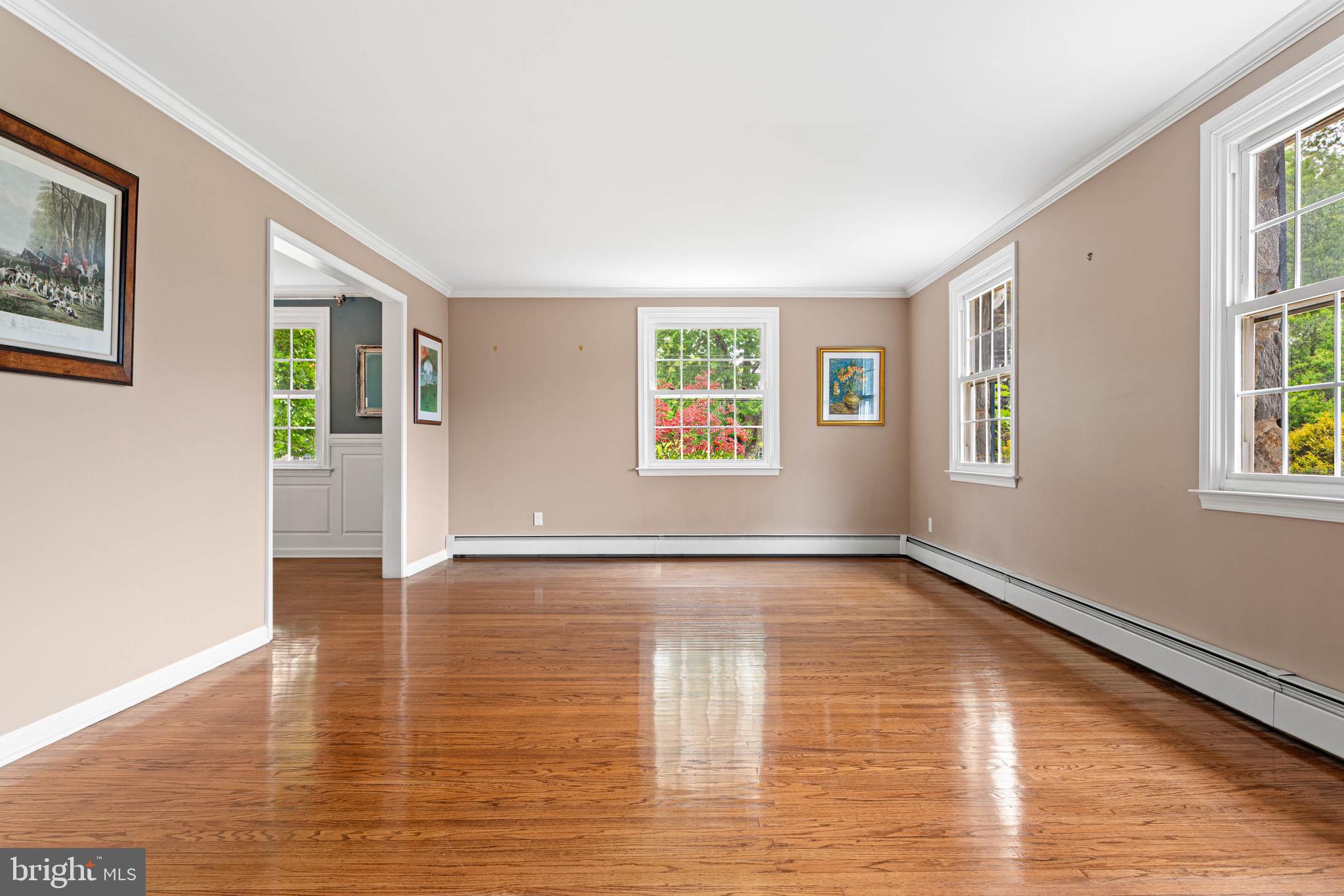 DEVON DOWNS - Residential