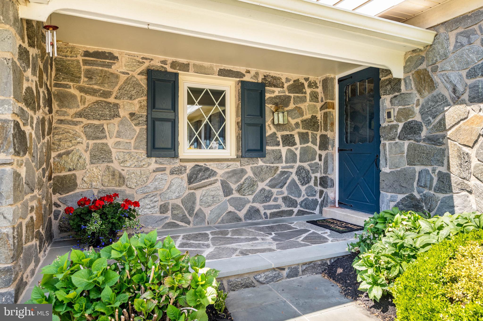 DEVON DOWNS - Residential