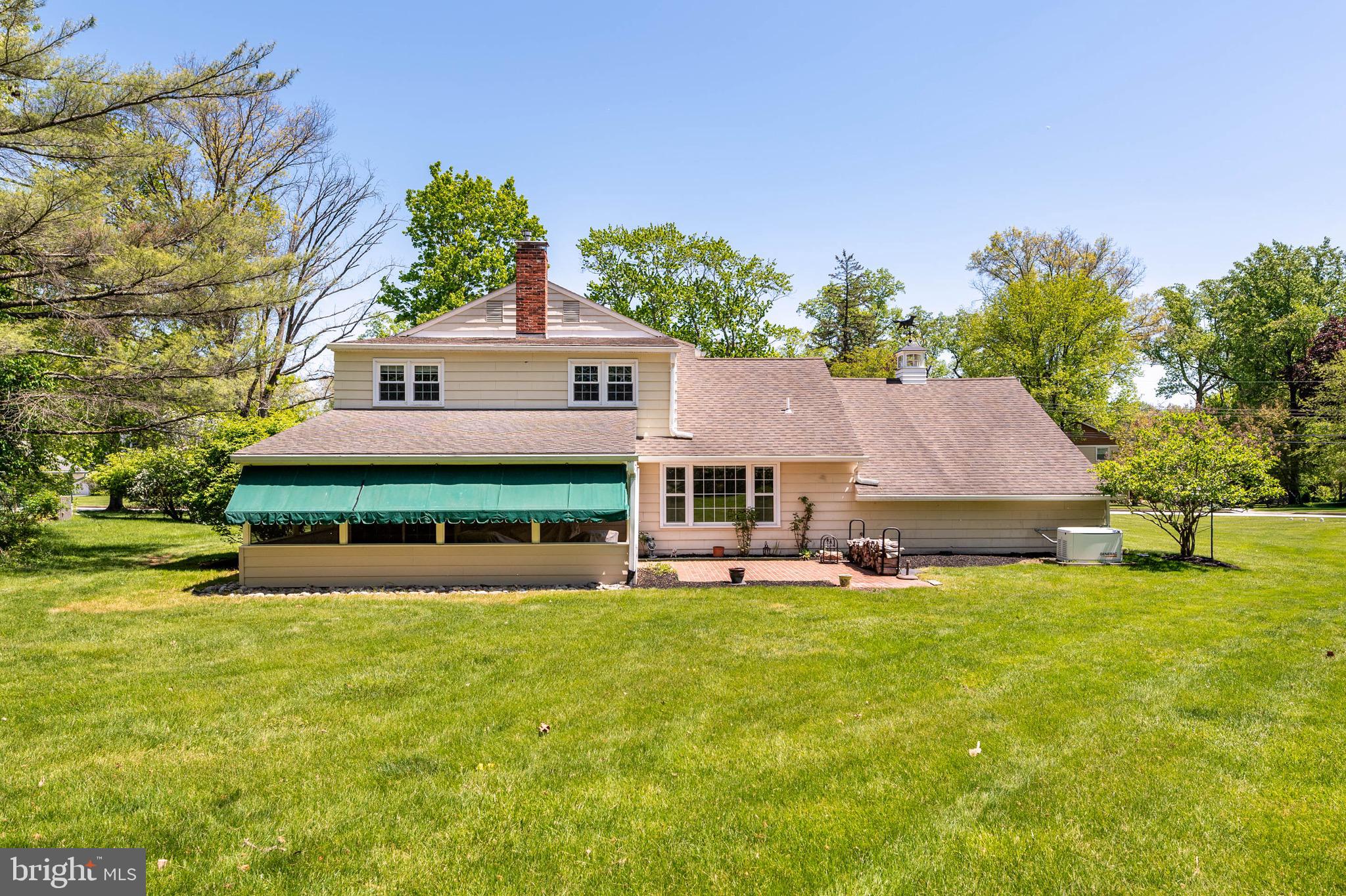 DEVON DOWNS - Residential