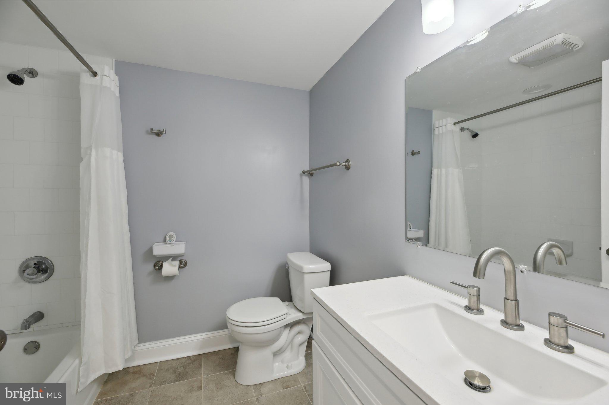 AMBER MEADOWS - Residential