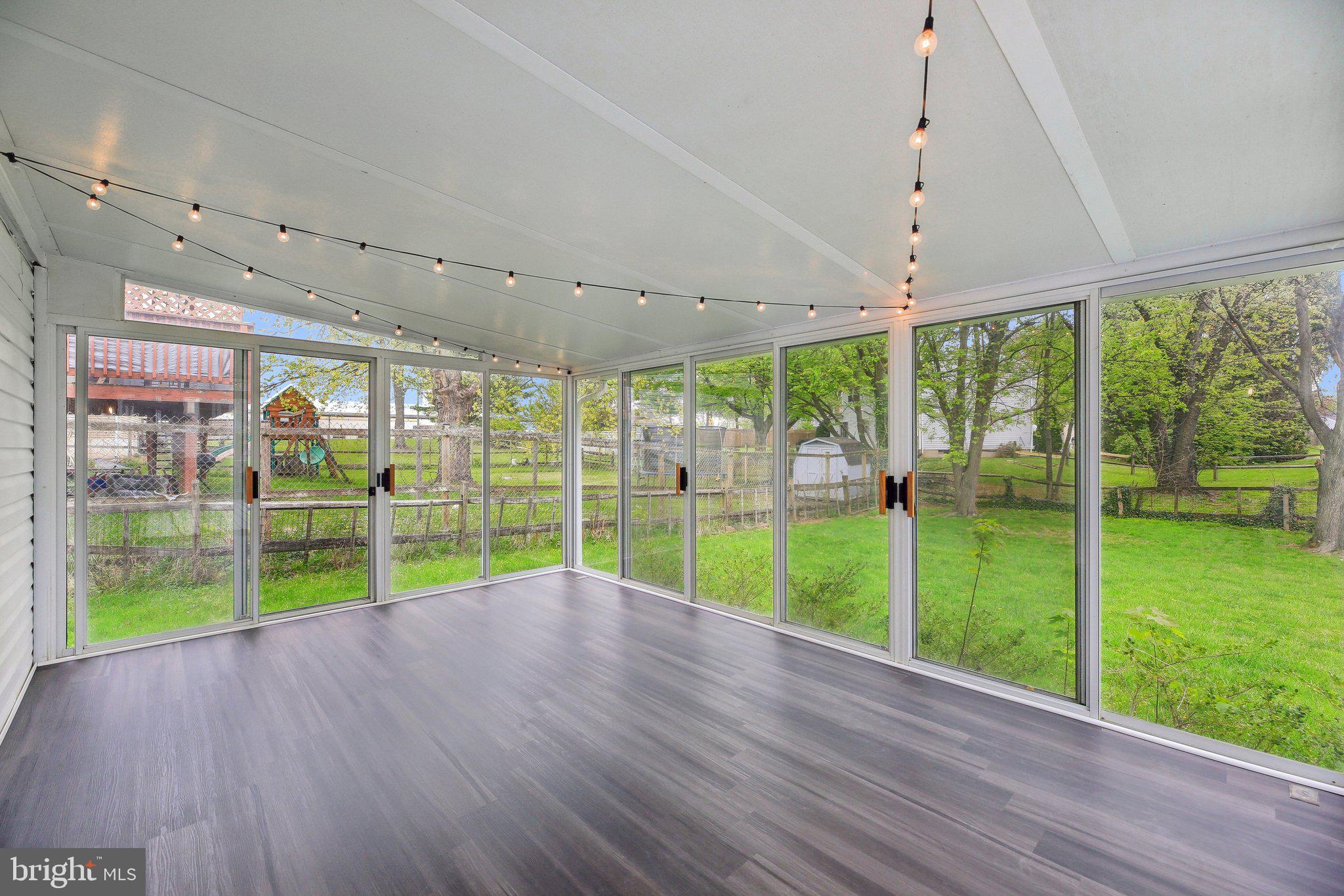 AMBER MEADOWS - Residential