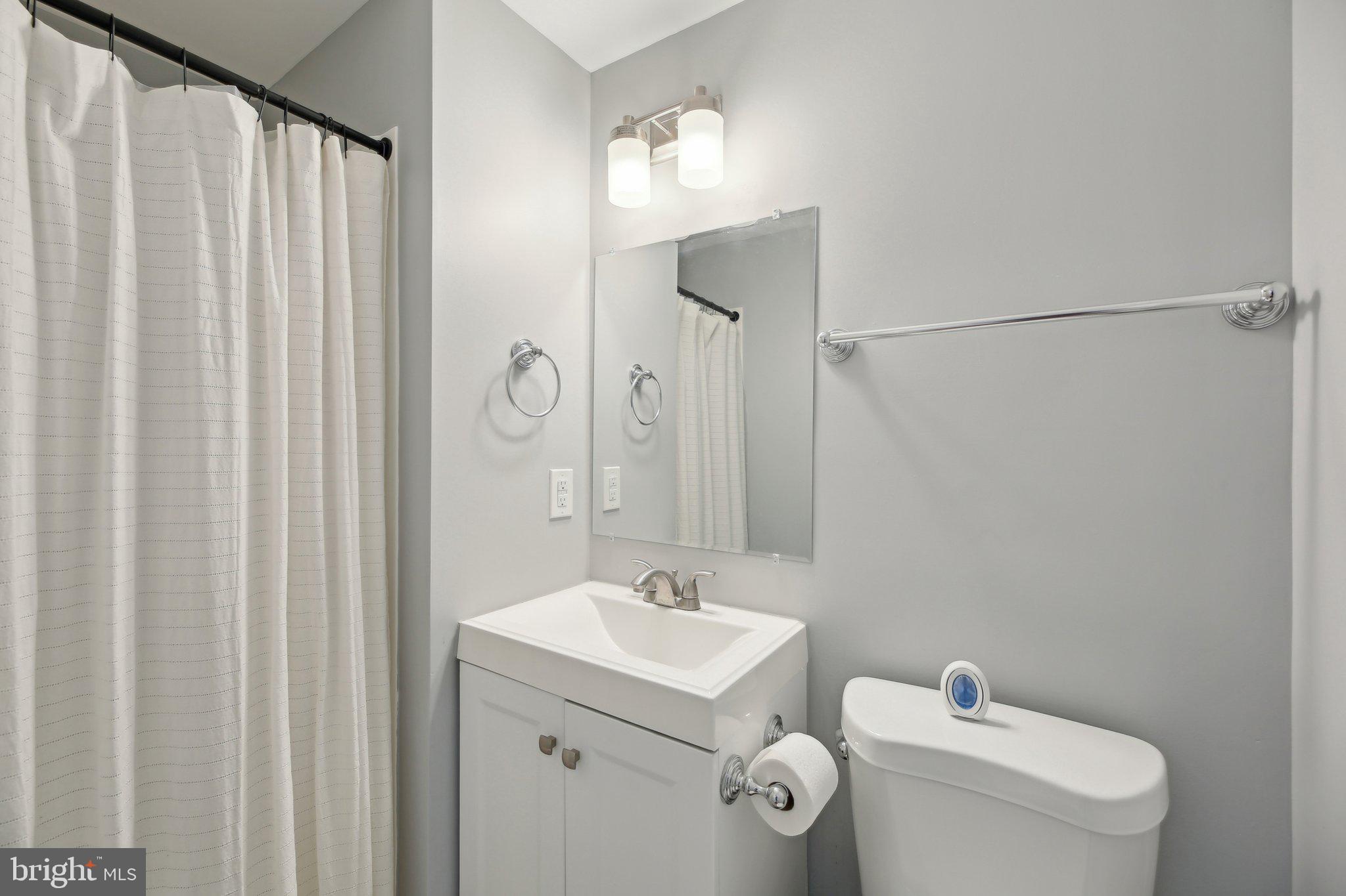 AMBER MEADOWS - Residential