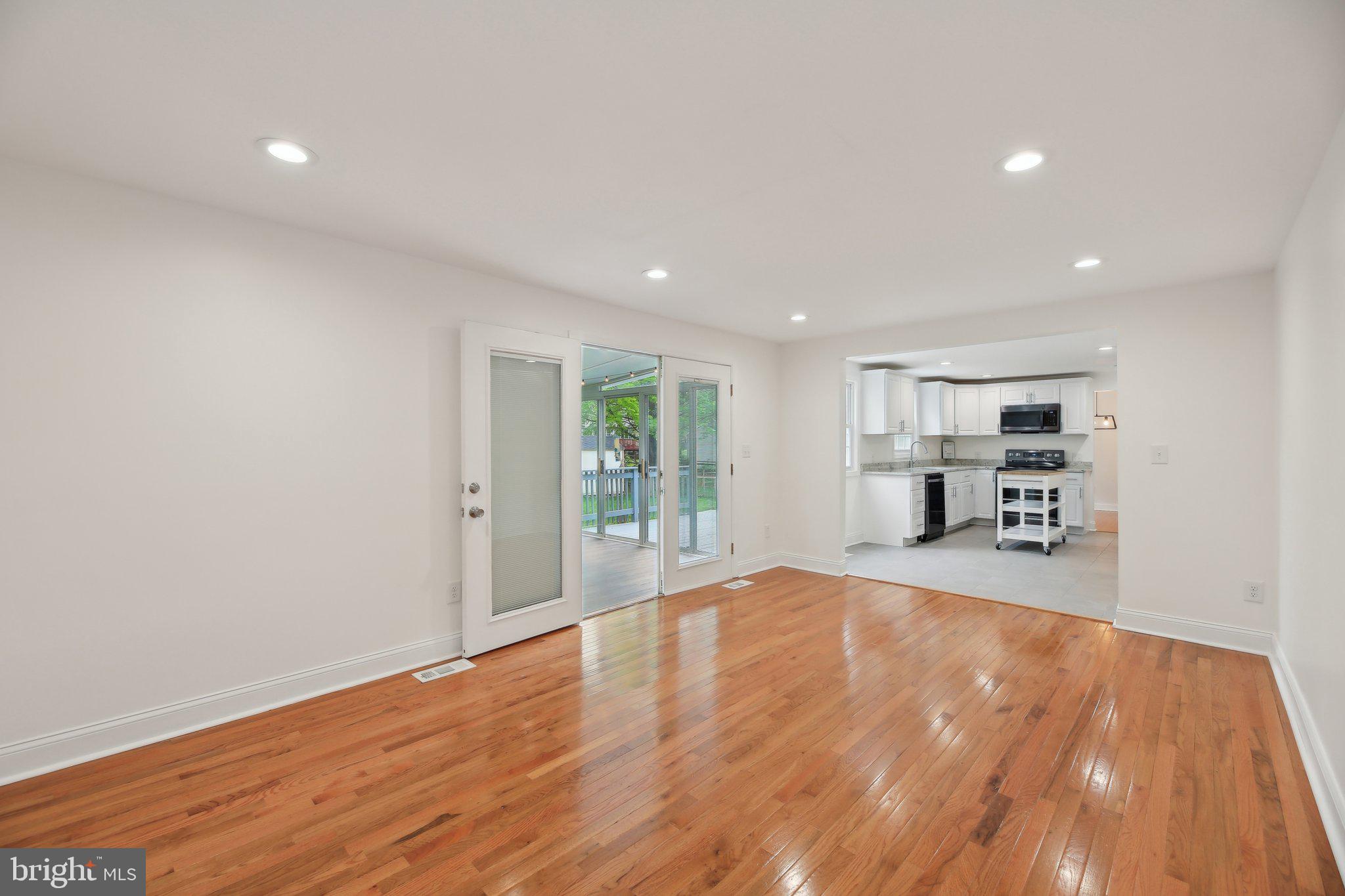 AMBER MEADOWS - Residential