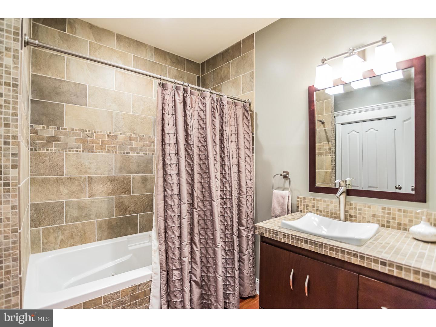 BELLA VISTA - Residential