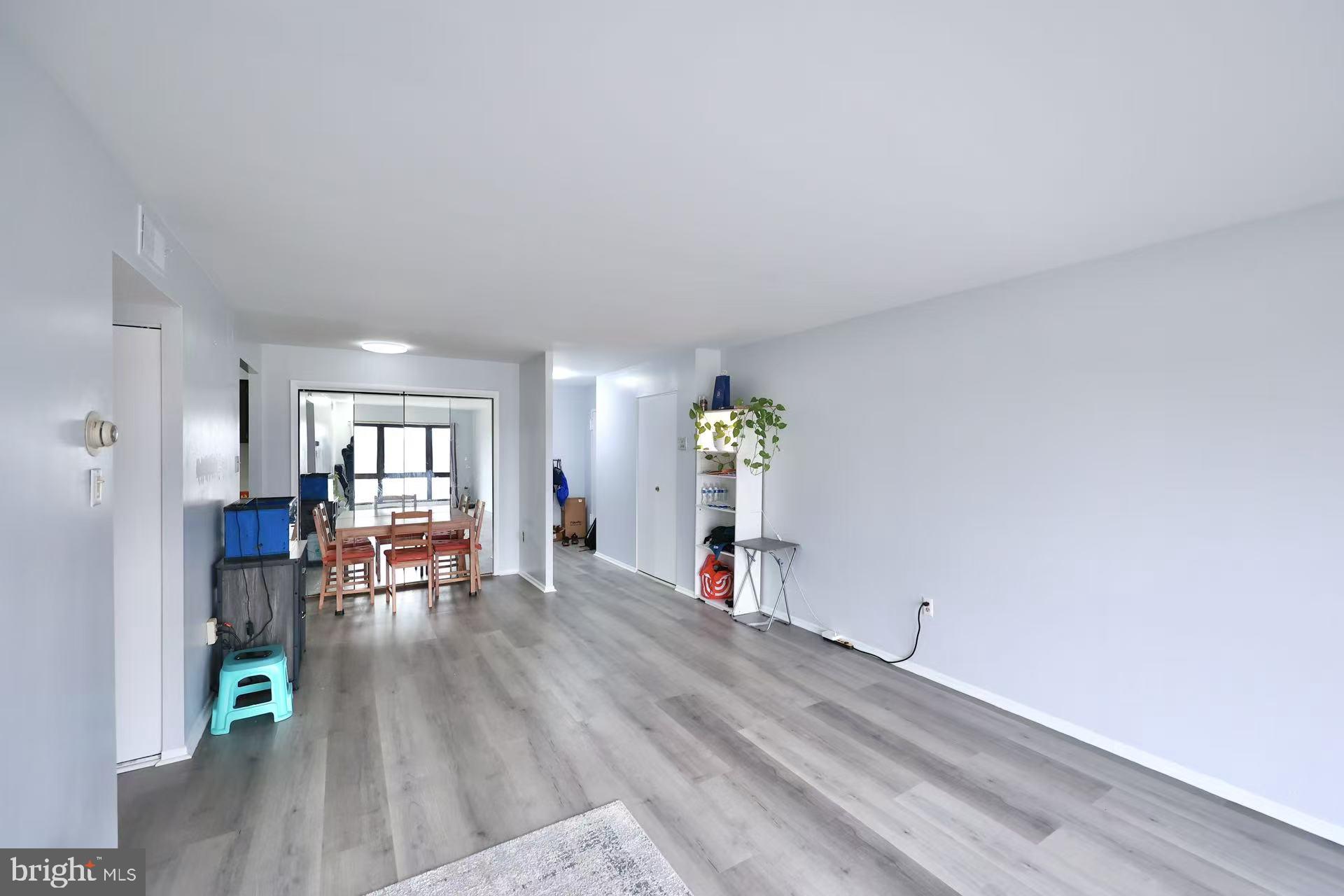 MAYFAIR - Residential