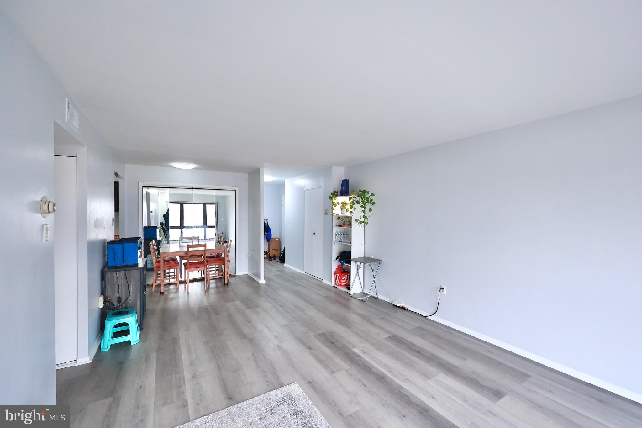 MAYFAIR - Residential