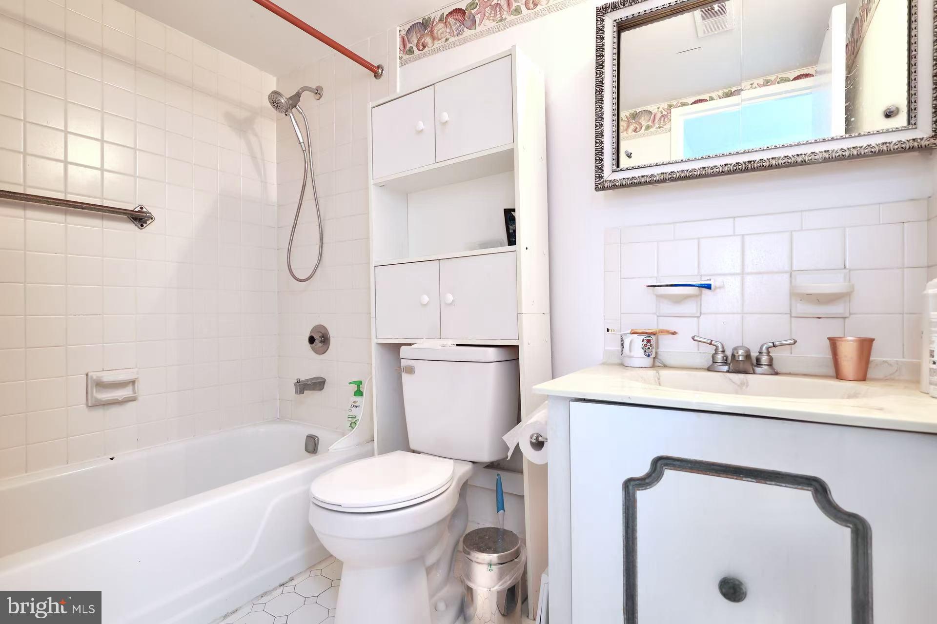 MAYFAIR - Residential