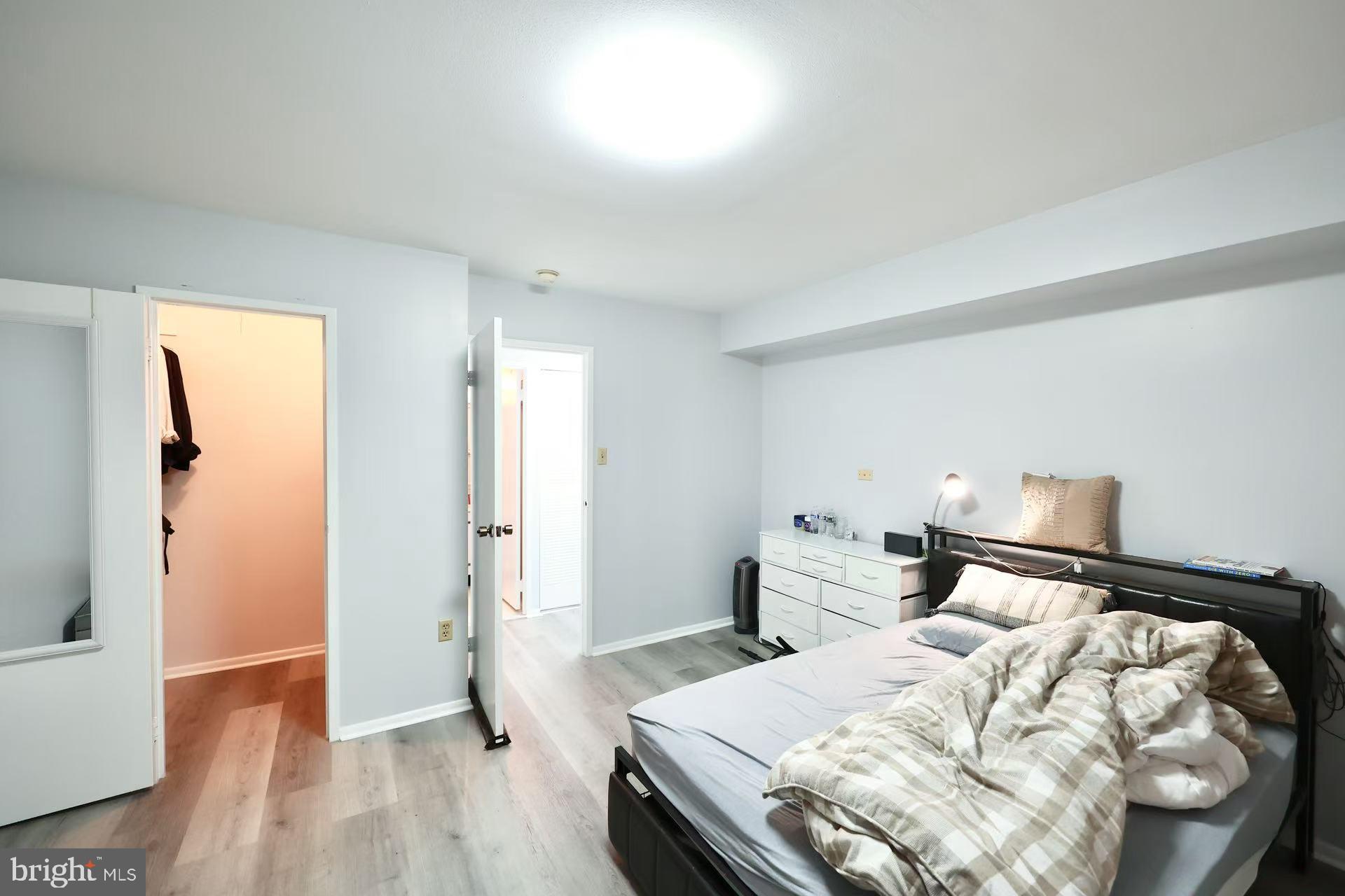 MAYFAIR - Residential