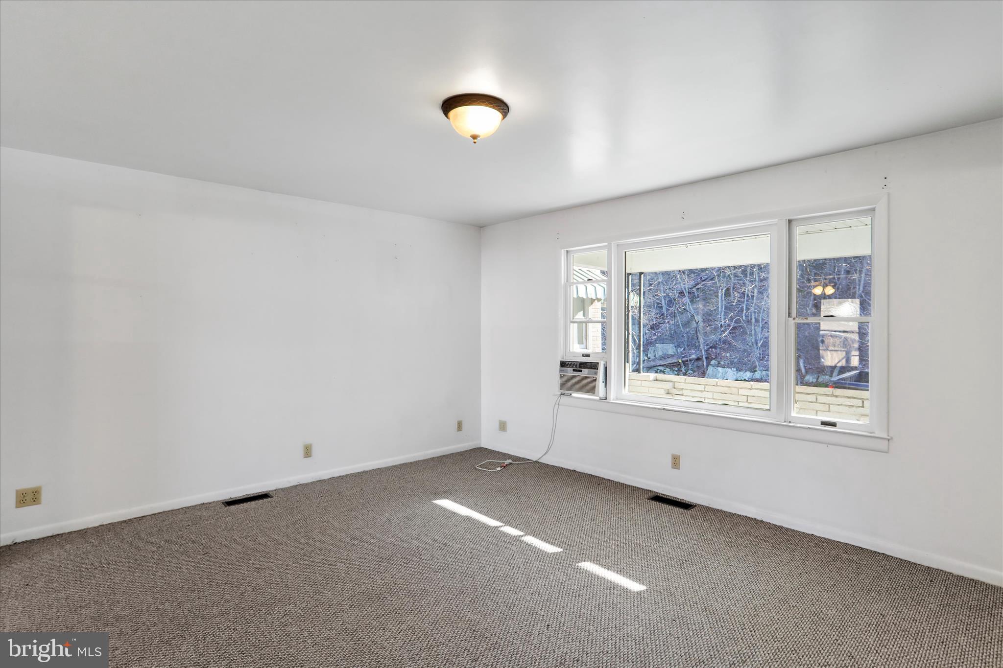 SOUTH END - Residential