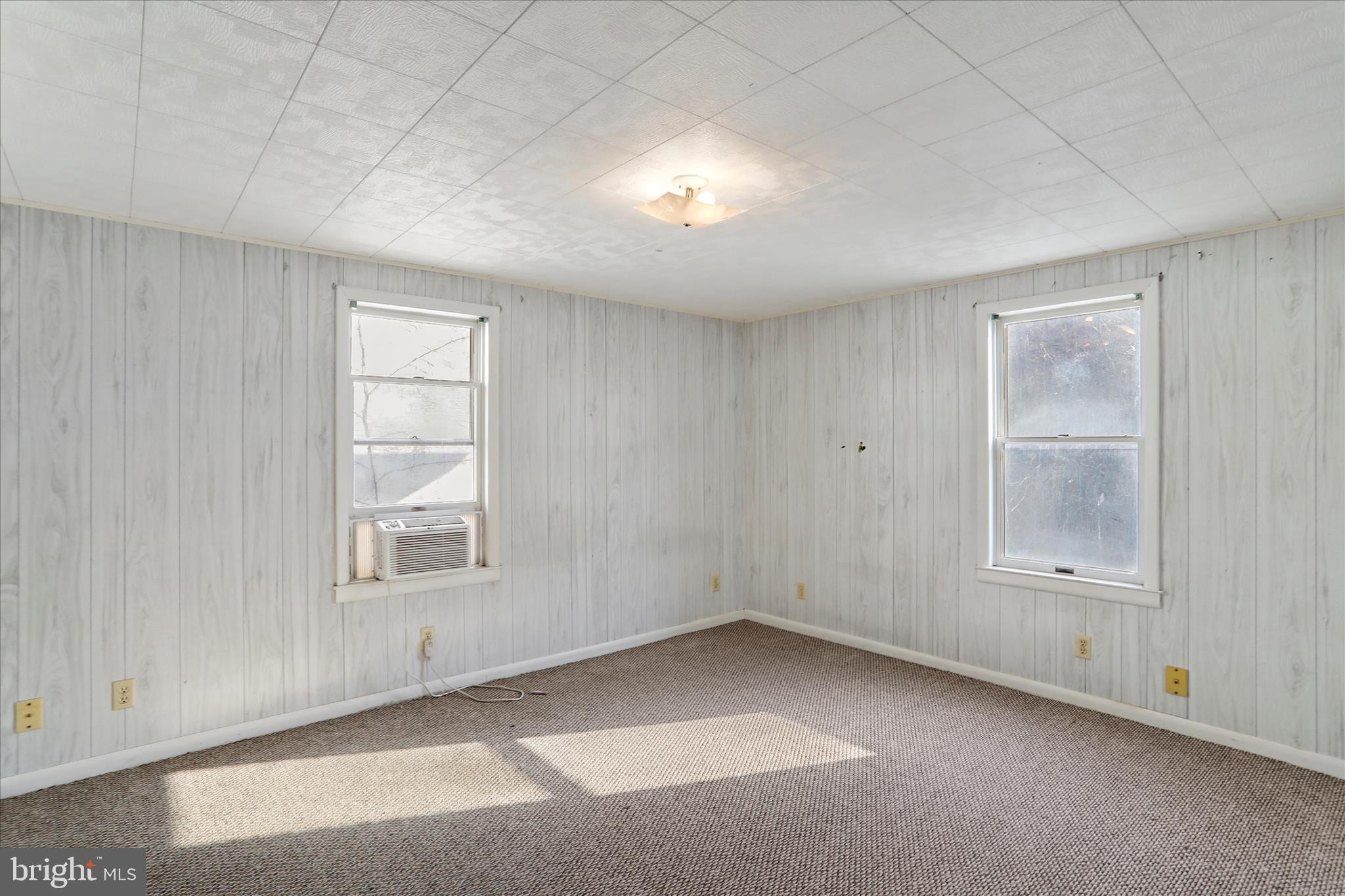 SOUTH END - Residential