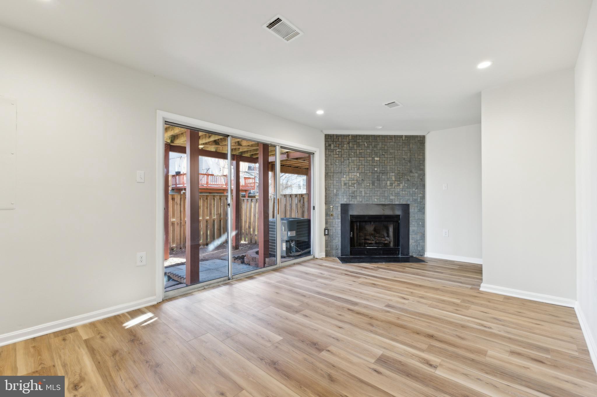 BALLSFORD - Residential