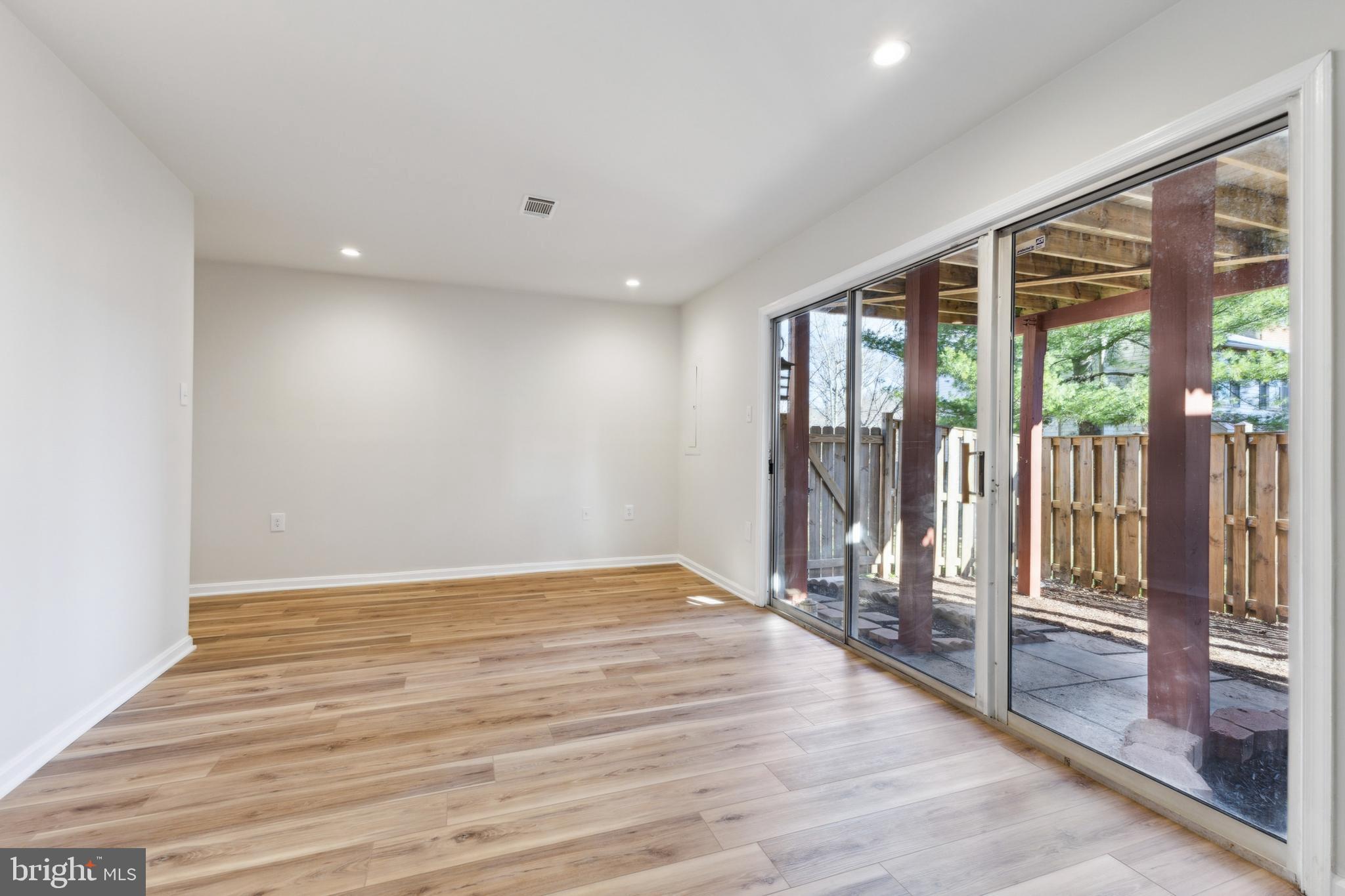 BALLSFORD - Residential