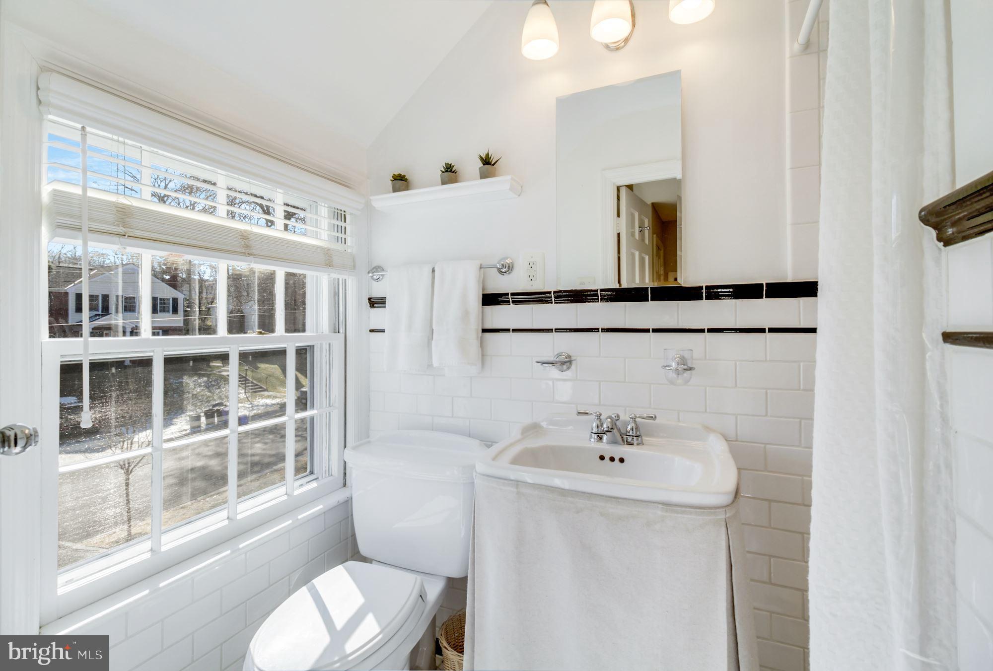 WOODACRES - Residential