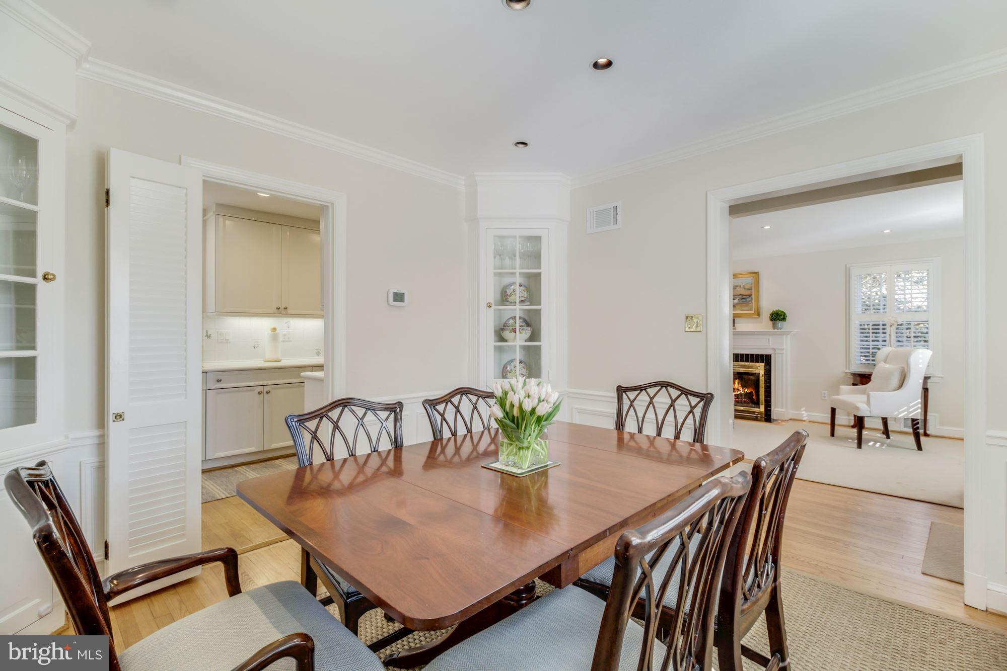 WOODACRES - Residential