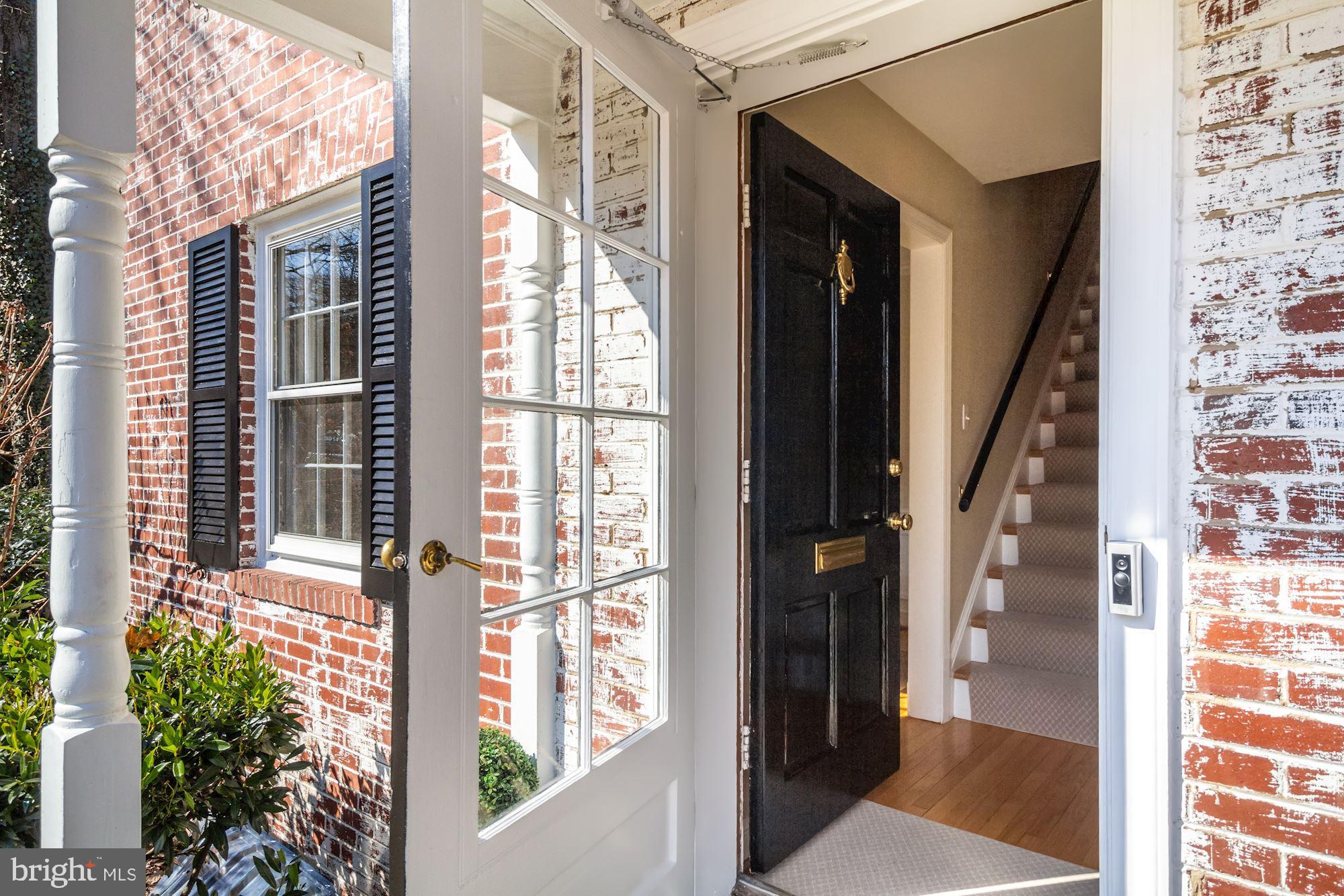 WOODACRES - Residential