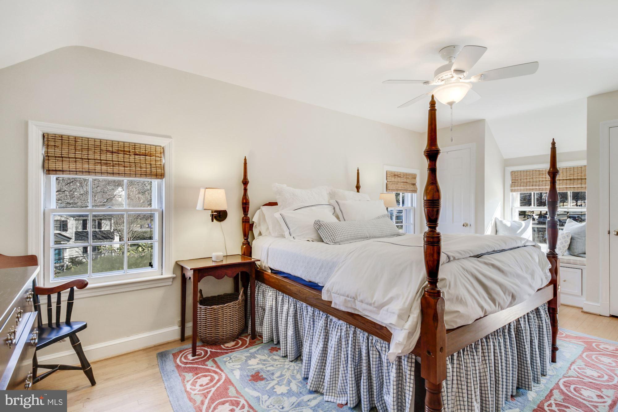 WOODACRES - Residential