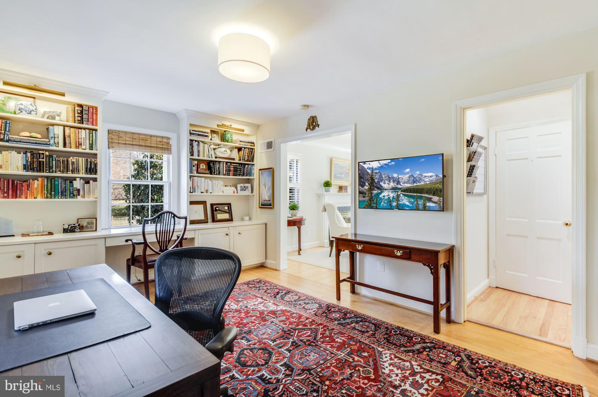 WOODACRES - Residential