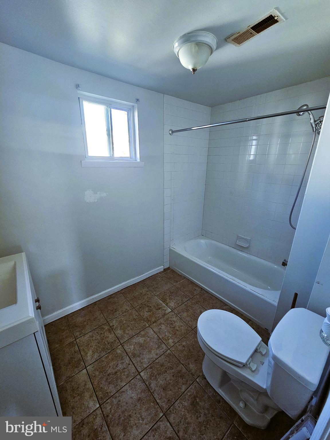 POINT BREEZE - Residential Lease